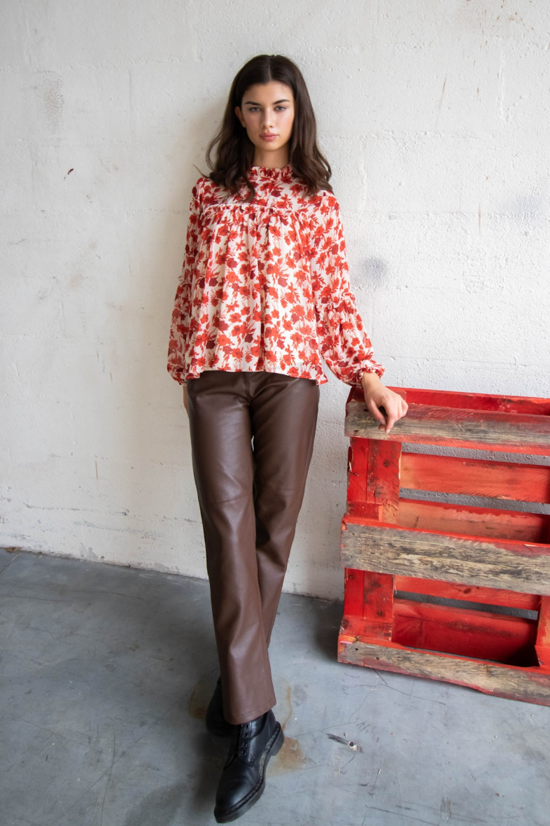 Grossista DAPHNEA - BLOUSE FLEURIE