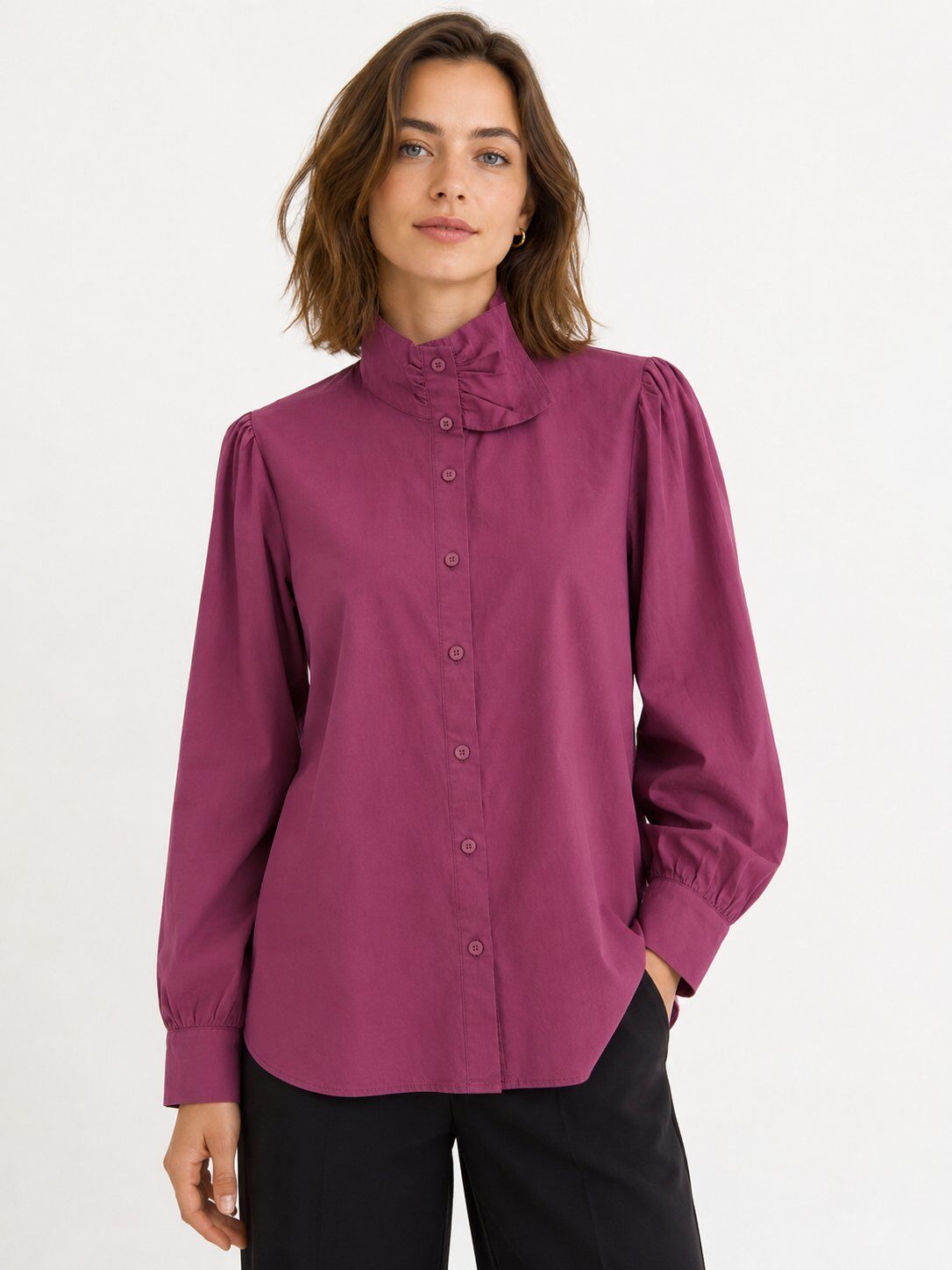 Grossista DAPHNEA - Blusa da Donna a Maniche Lunghe con Collo Alto Arricciato