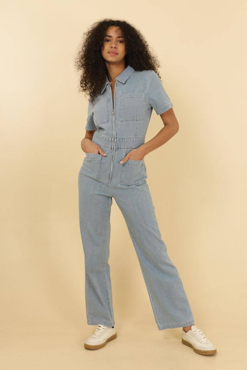 Wholesaler DAPHNEA - Short-sleeved zipped denim jumpsuit