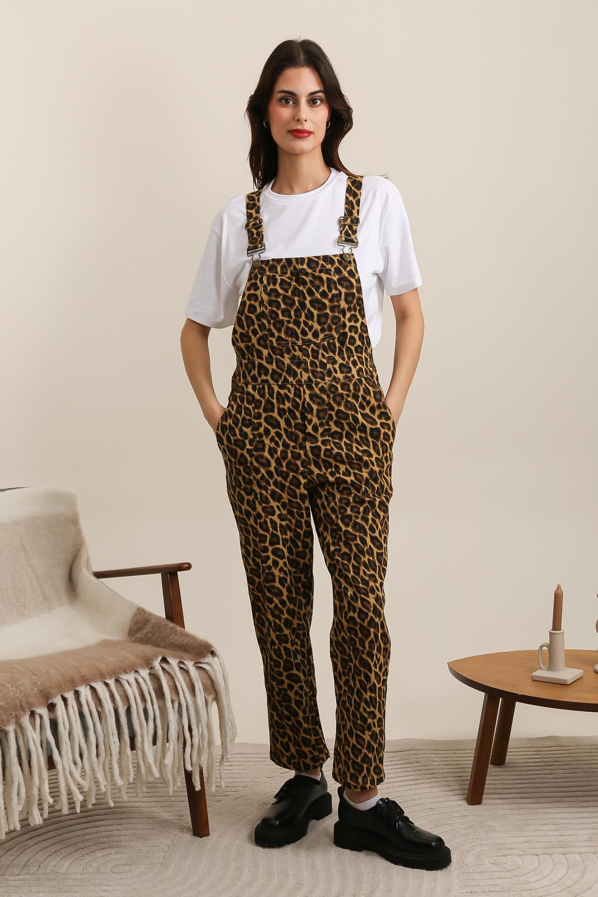 Mayorista DAPHNEA - MONO DE LEOPARDO
