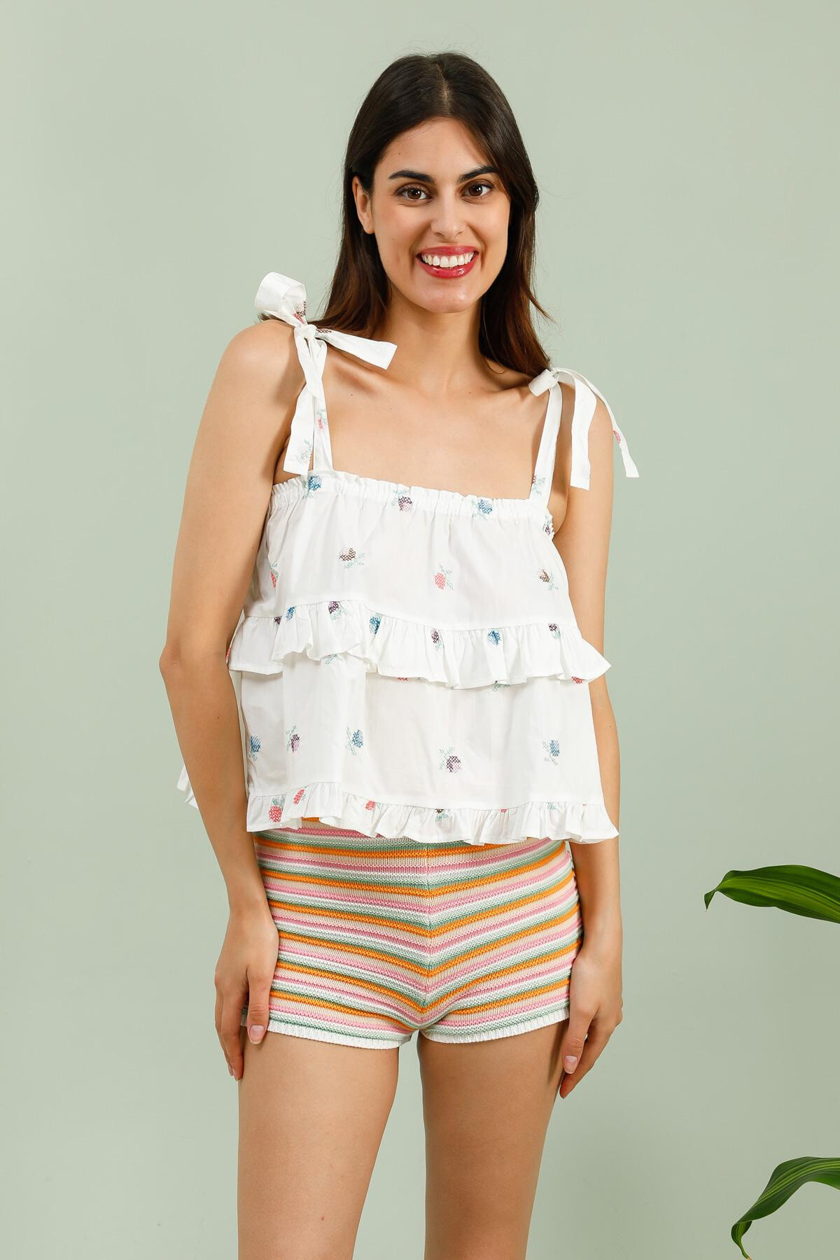 Mayorista DAPHNEA - CAMISETA FLORAL