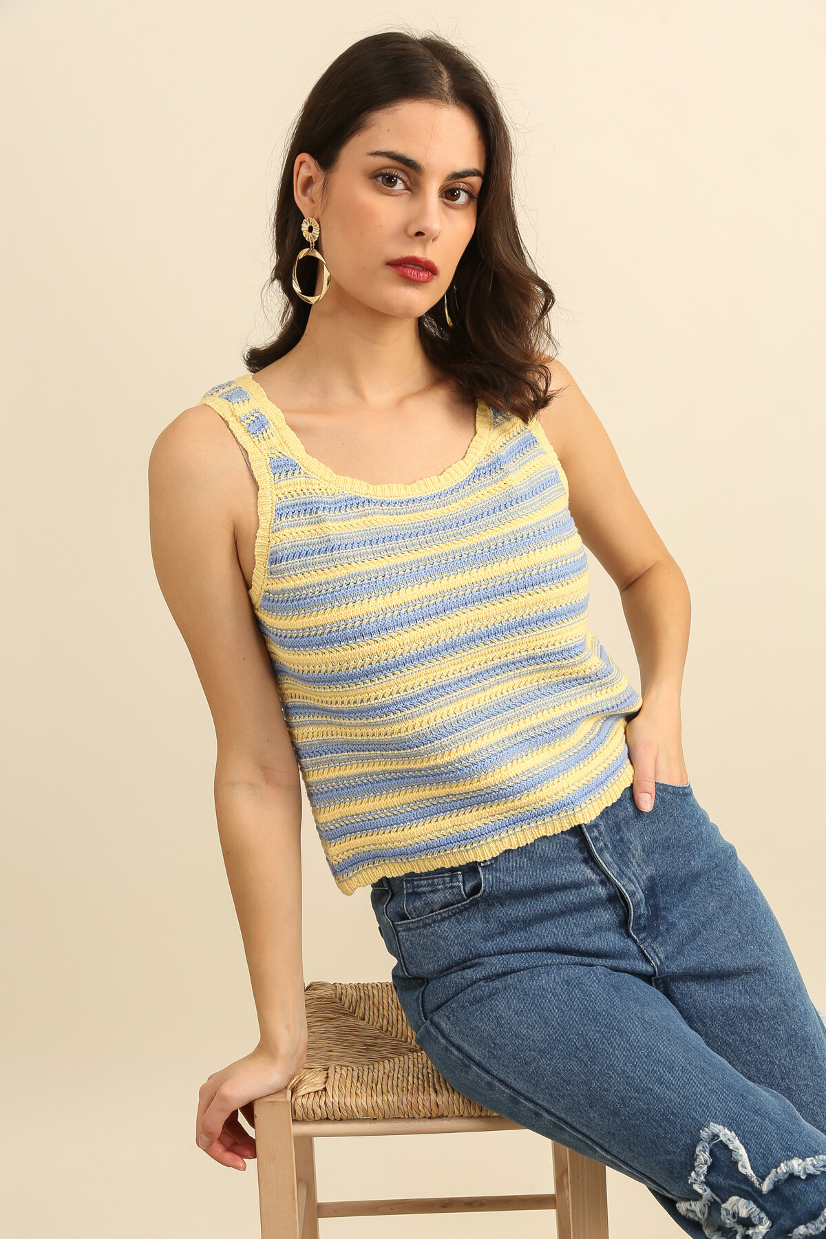 Großhändler DAPHNEA - Gestreiftes Damen-Stricktop für den Sommer