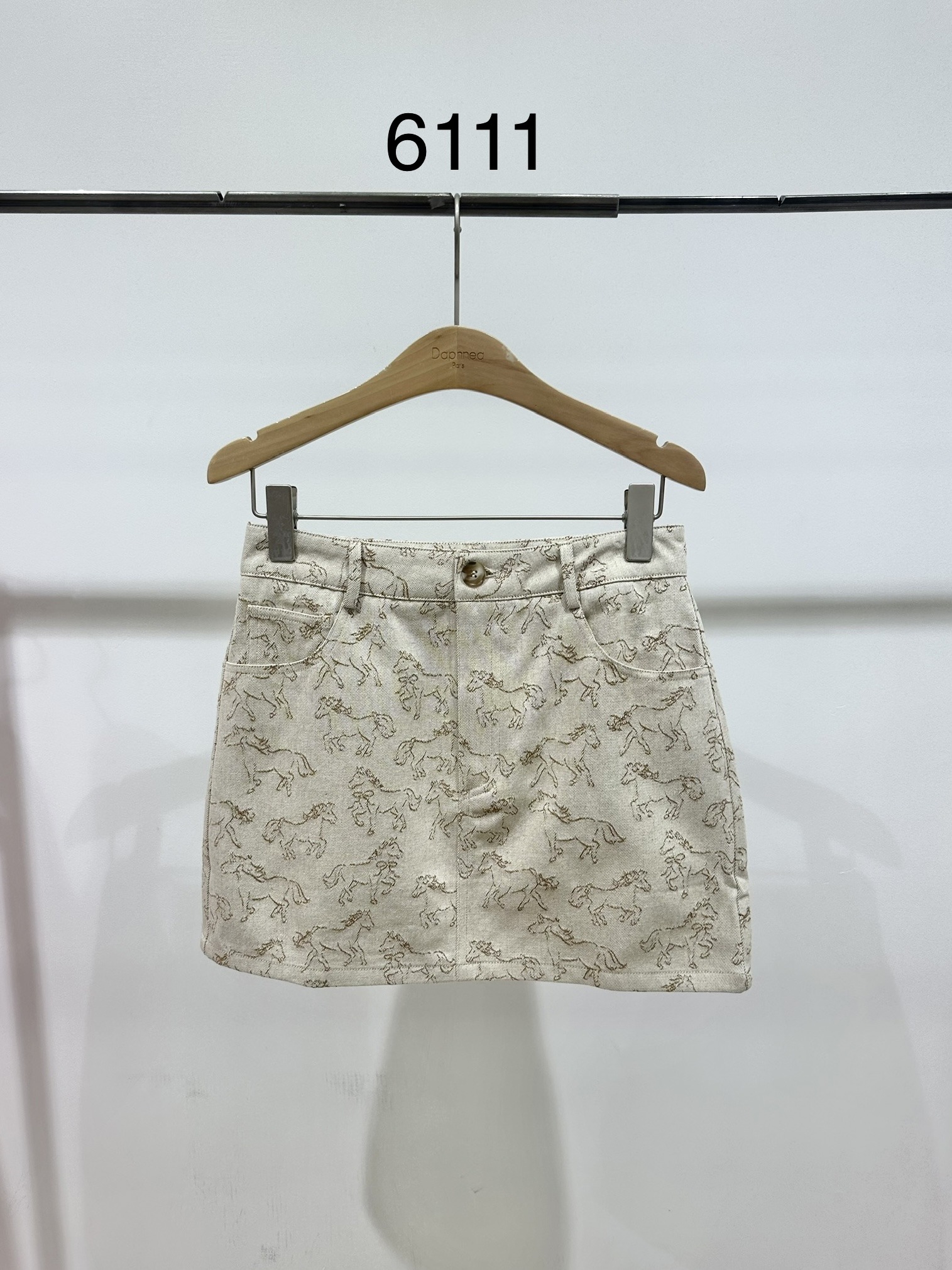 Wholesaler DAPHNEA - Women's Short Skirt in Horse Jacquard