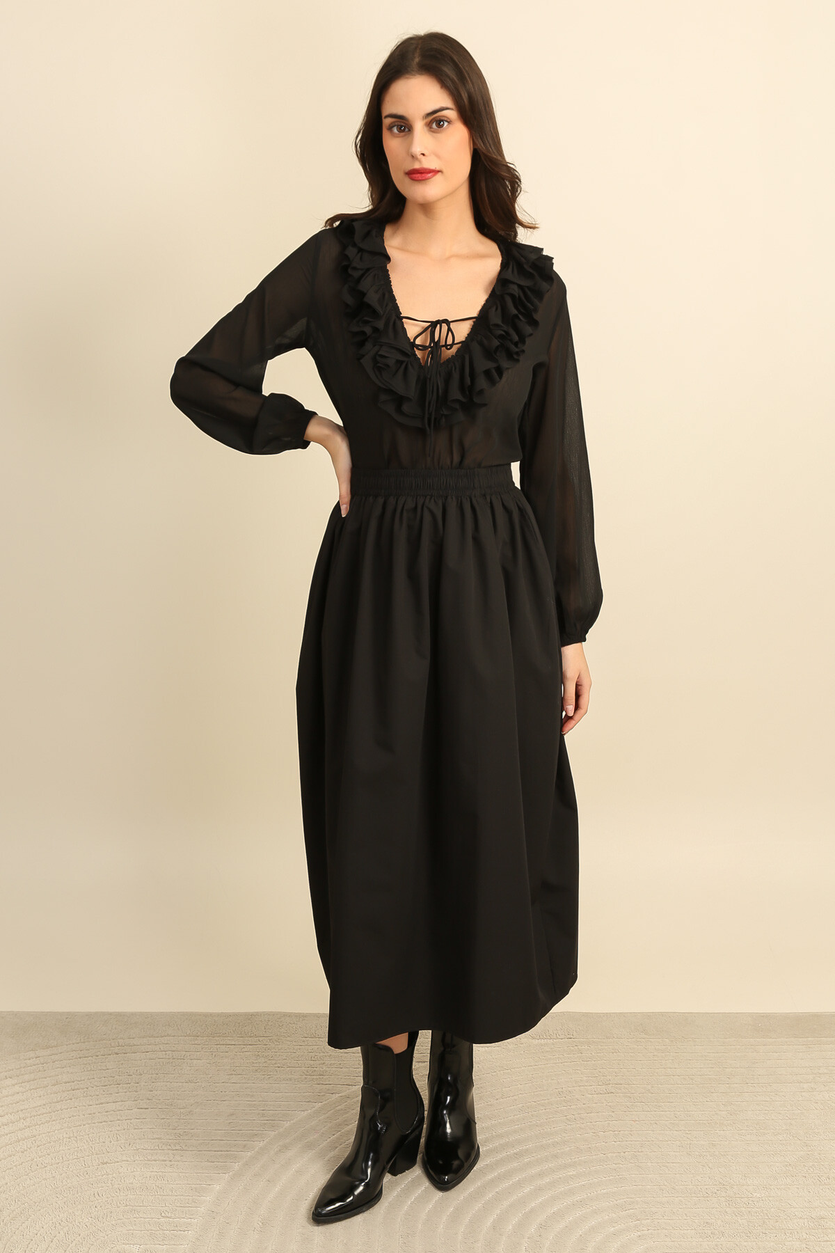 Grossiste DAPHNEA - Jupe longue femme taille élastiquée coupe ample poches côtés