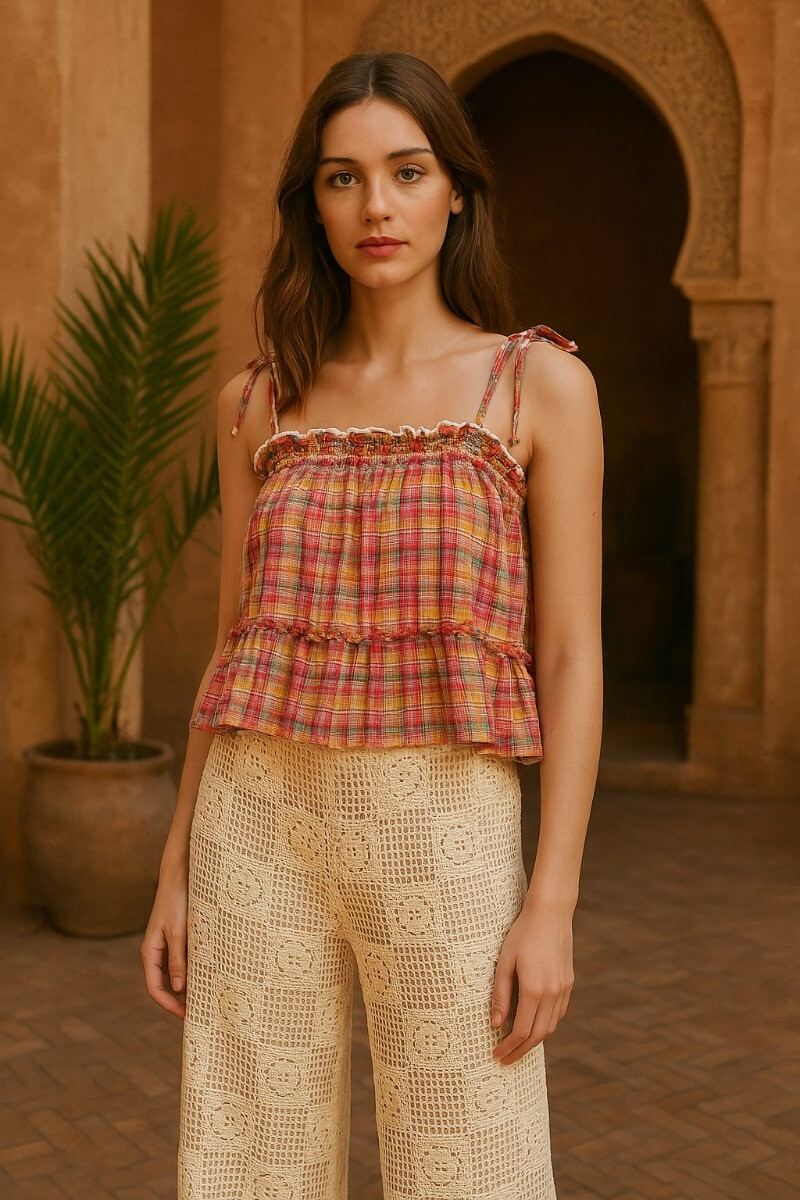 Grossiste DAPHNEA - PANTALON EN CROCHET