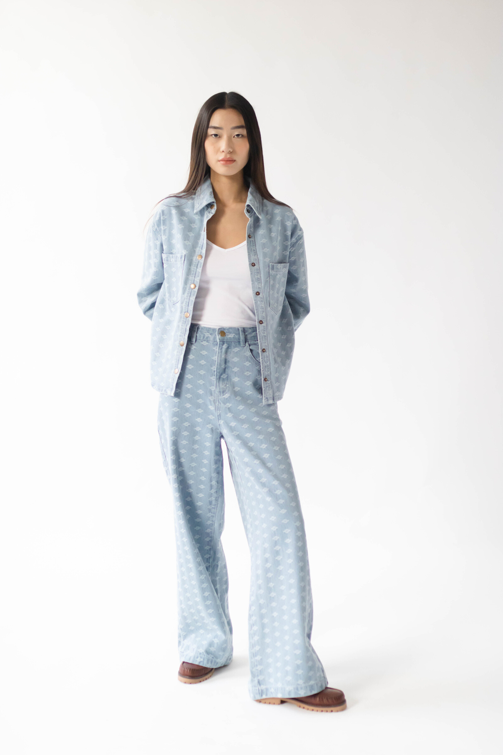 Grossista DAPHNEA - PANTALONI IN DENIM CON FANTASIA INTRECCIATA
