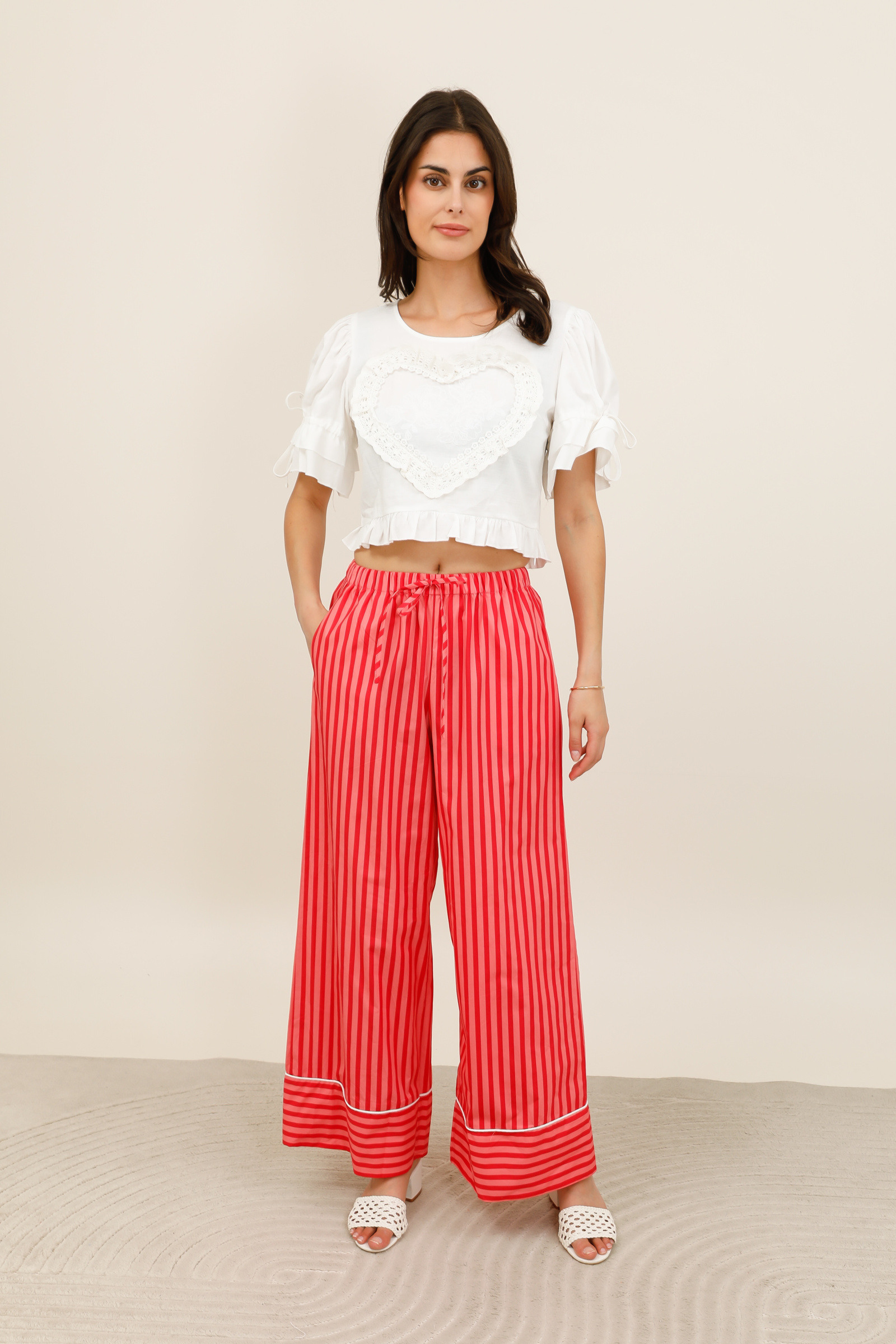 Grossiste DAPHNEA - Pantalon large femme rayé taille élastique avec cordon