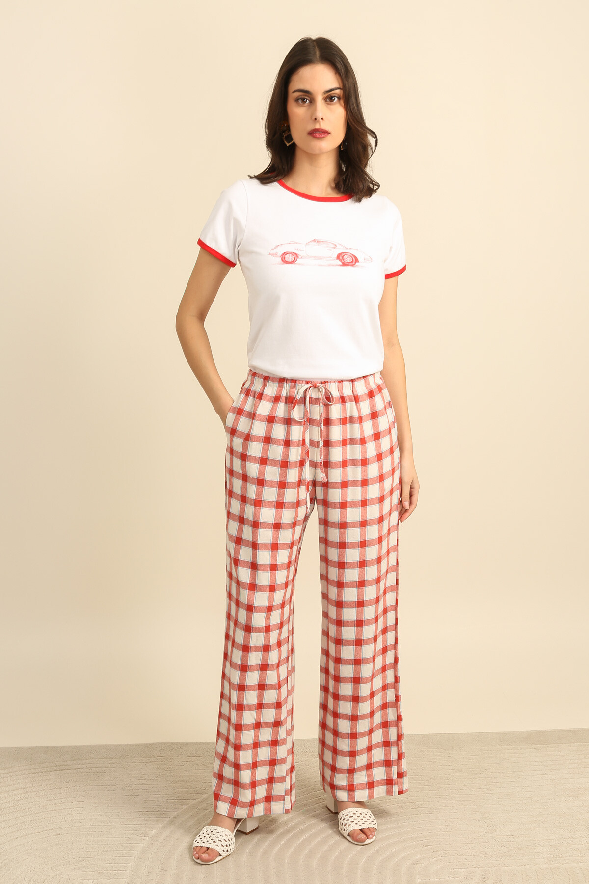 Grossiste DAPHNEA - Pantalon Femme Coupe Large Carreaux – Taille Élastique Lien à Nouer