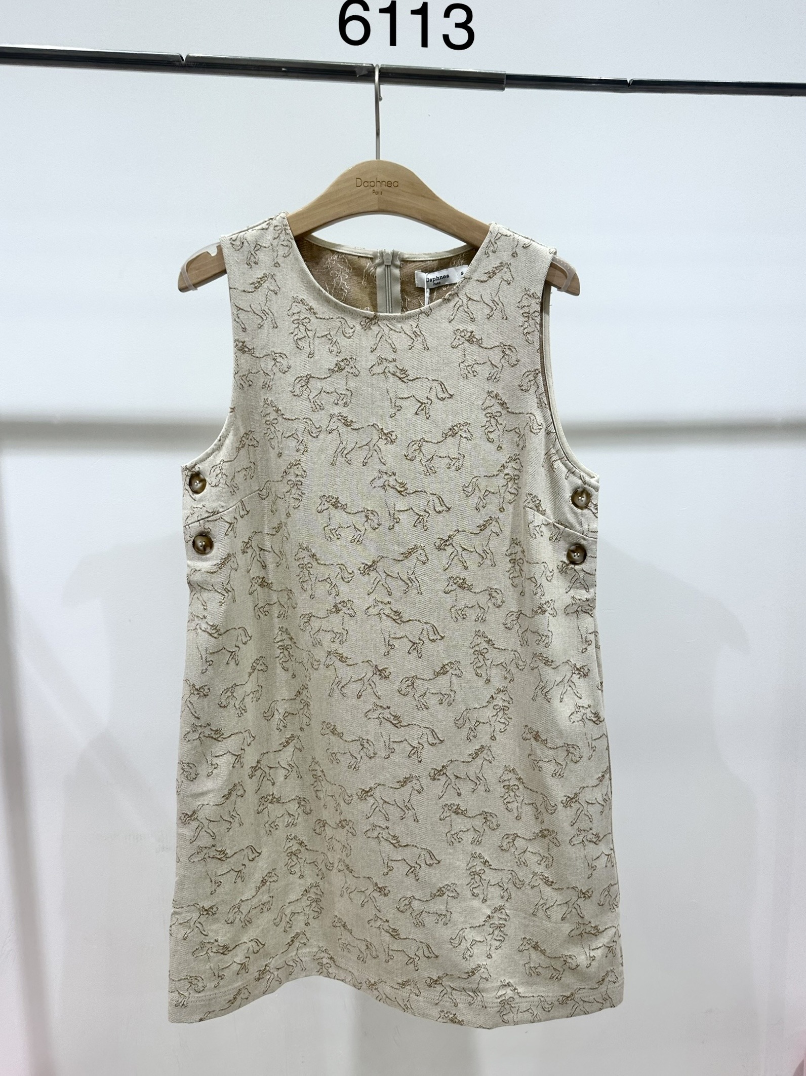Grossista DAPHNEA - Abito Corto Donna Senza Maniche in Jacquard con Motivo Cavalli