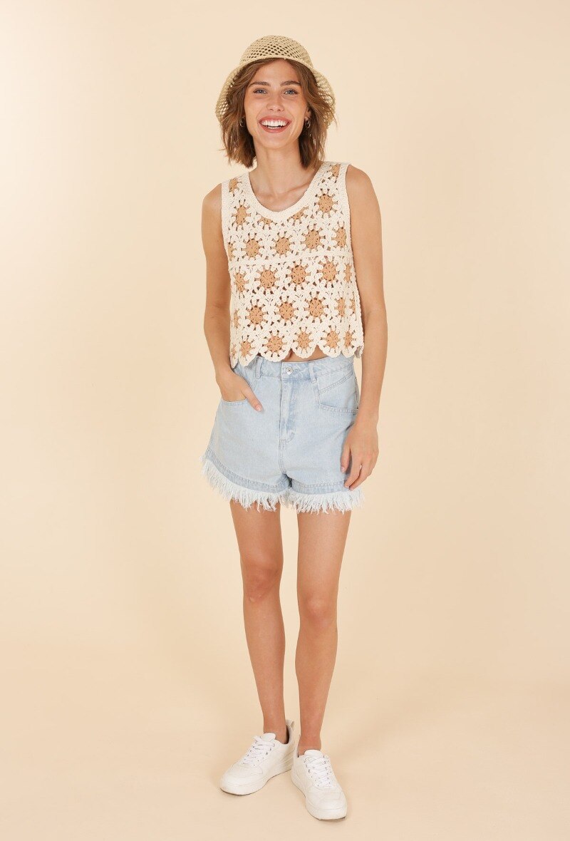 Grossista DAPHNEA - Shorts di jeans con frange