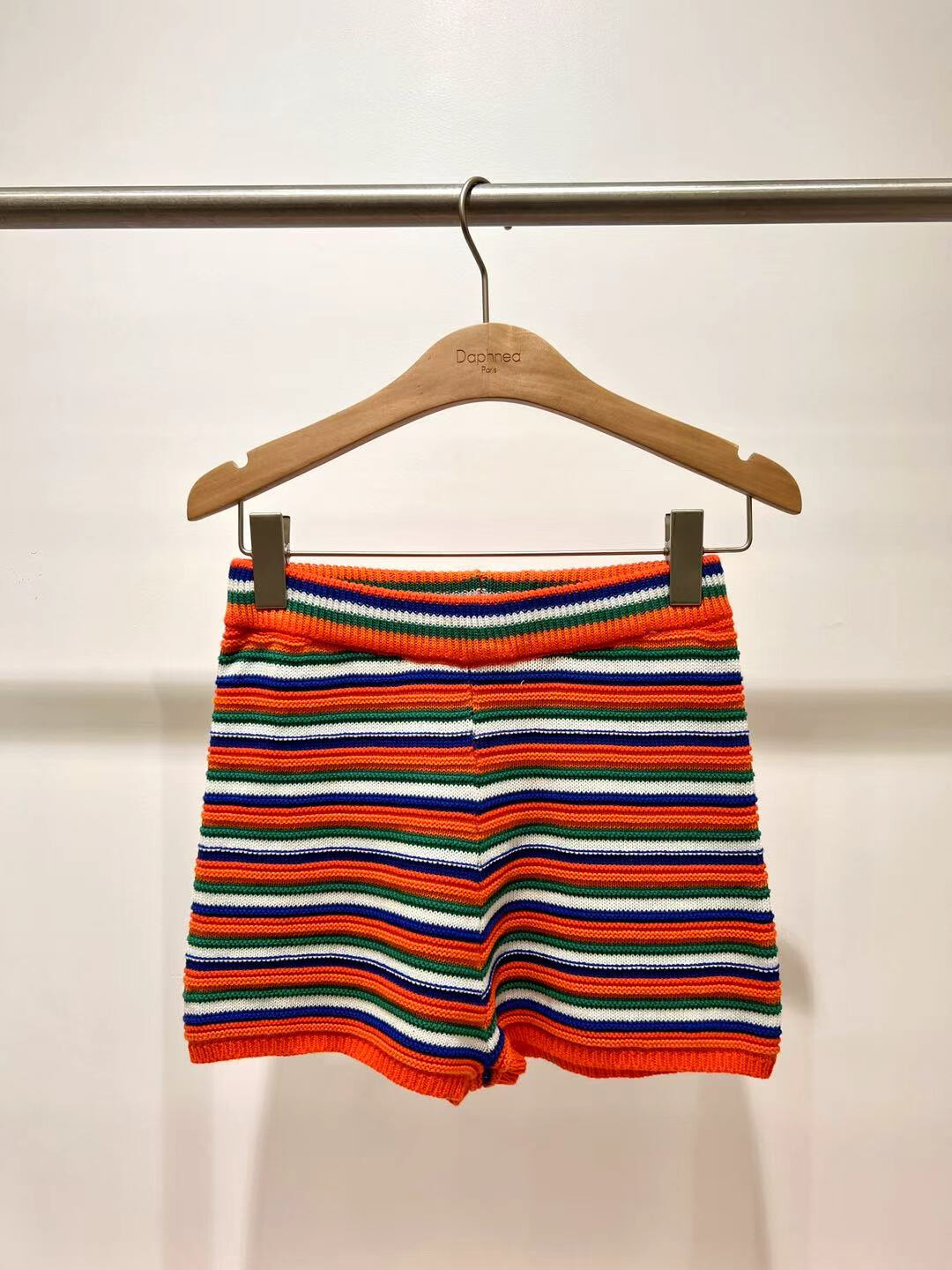 Grossiste DAPHNEA - SHORT RAYÉ