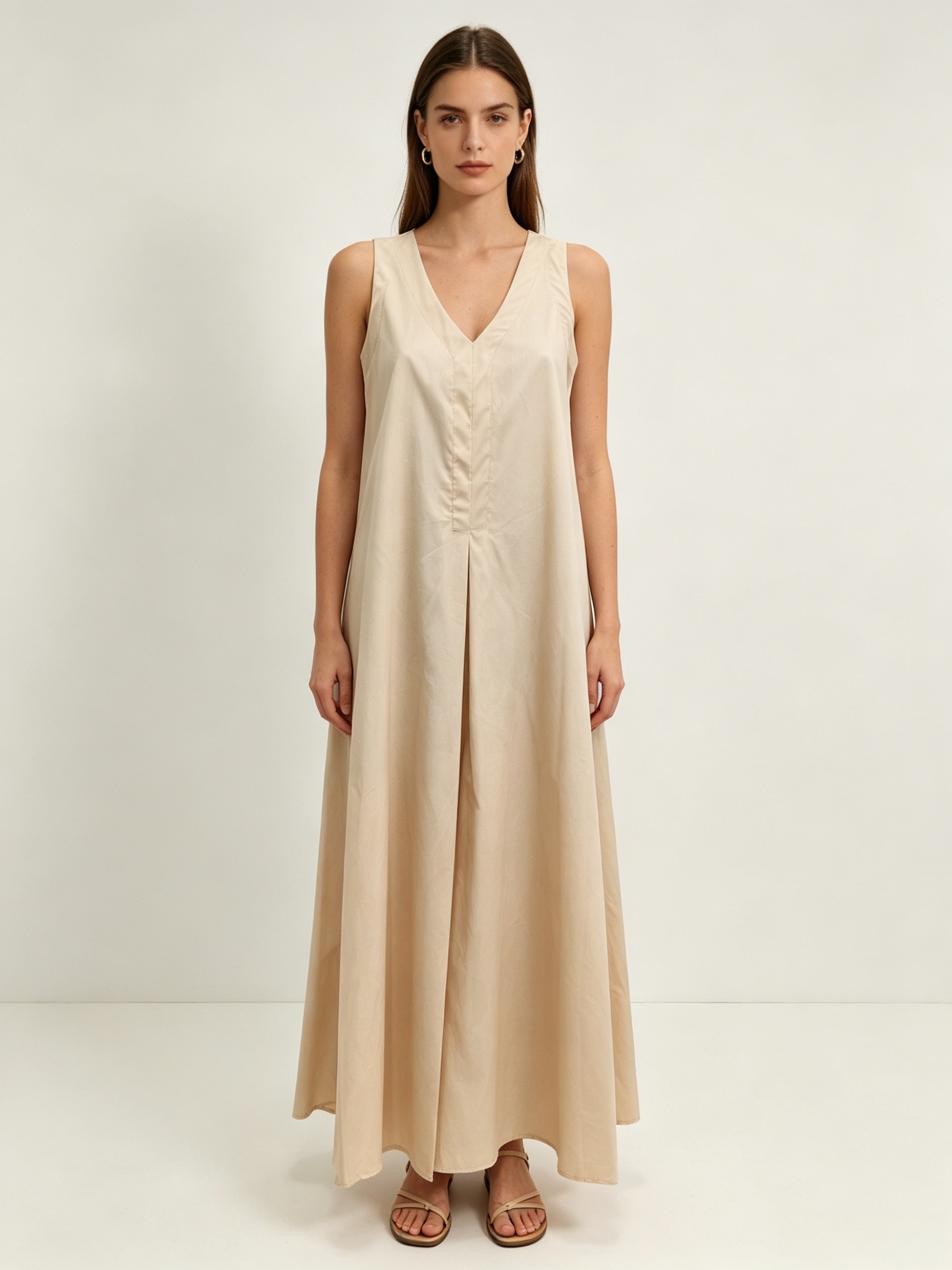 Grossiste DEFILE - ROBE LONGUE SANS MANCHES COL EN V