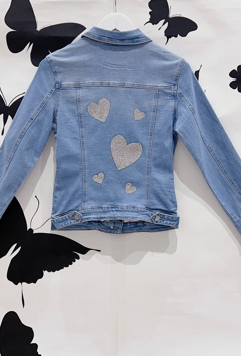 Wholesaler DENIM LIFE - Stretch denim jacket with rhinestone heart