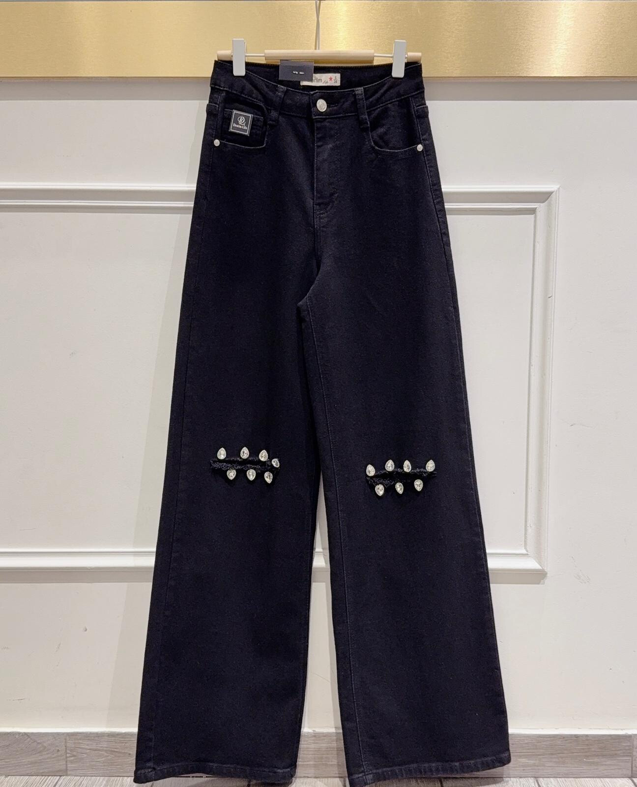 Wholesaler DENIM LIFE - Super wide leg stretch ripped jeans with diamonds