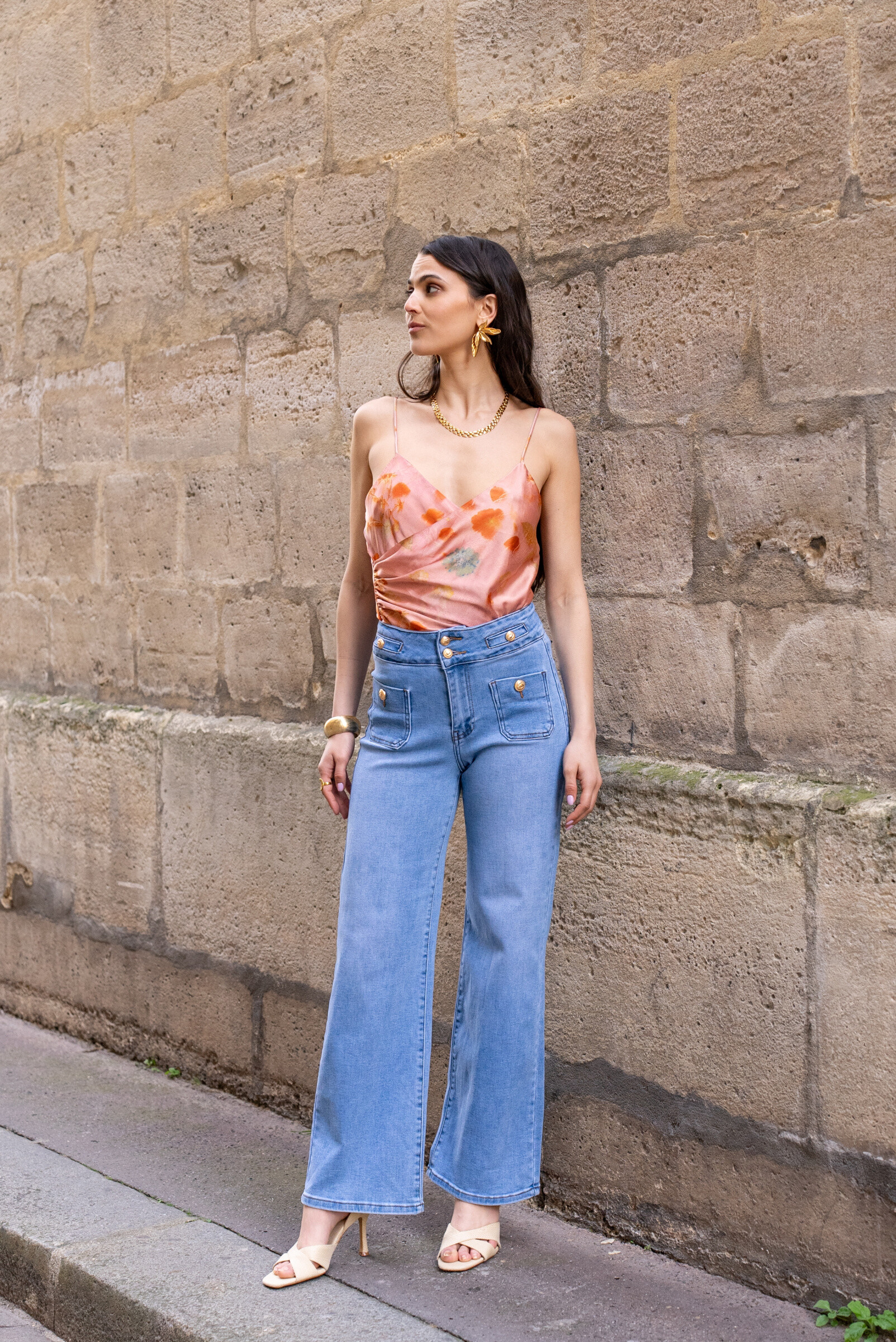 Grossista DENIM LIFE - Gamba larga jeans con bottoni dorati