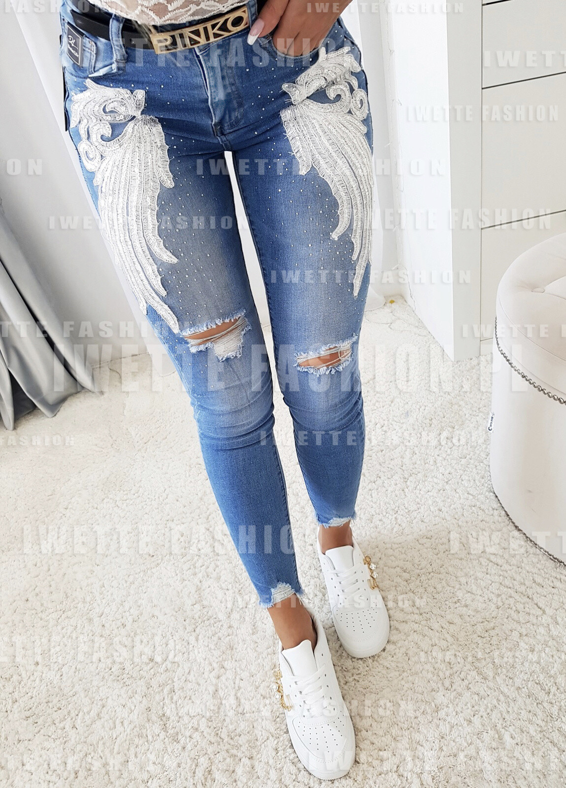 Großhändler DENIM LIFE - Enge Stretch-Jeans mit Spitze