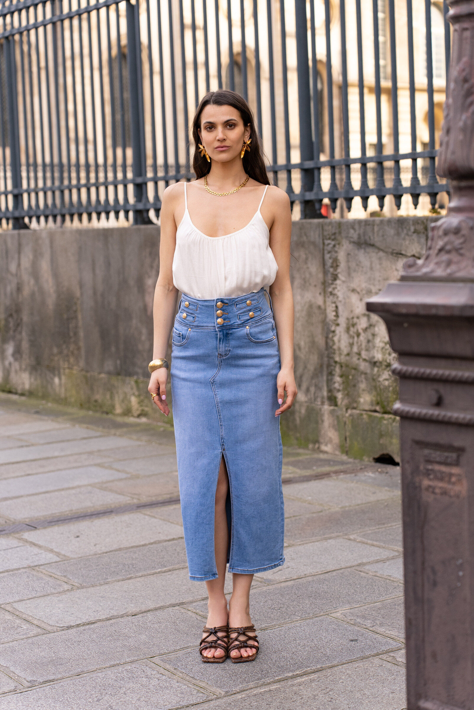 Großhändler DENIM LIFE - Mittlere Länge in Stretch-Jeansrock mit Schmetterlingsknoten
