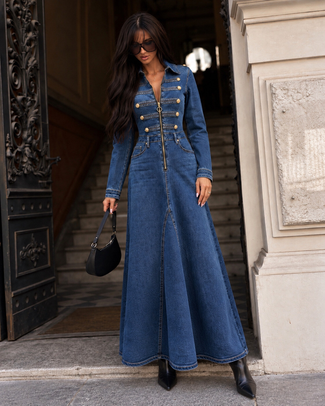 Großhändler DENIM LIFE - Langes Stretch-Jeanskleid mit goldenen Knöpfen