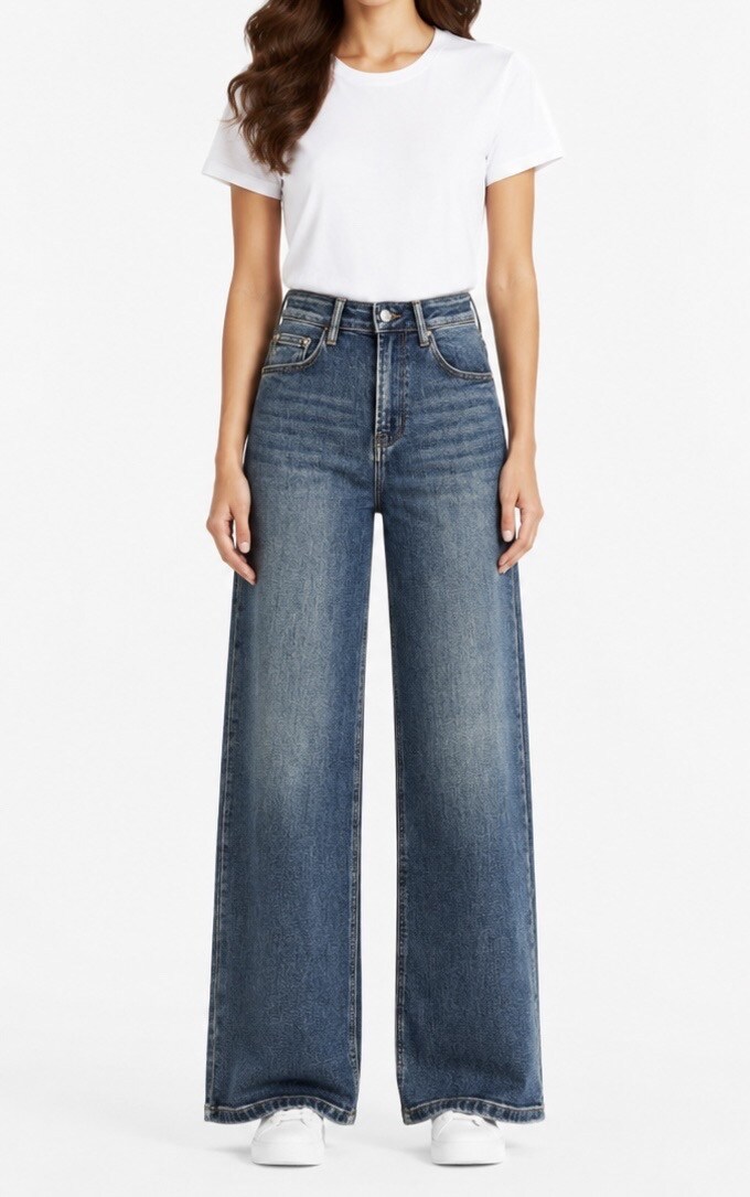 Großhändler DENIM QUEEN - Stretchige Mom-Jeans in verwaschenem Blau