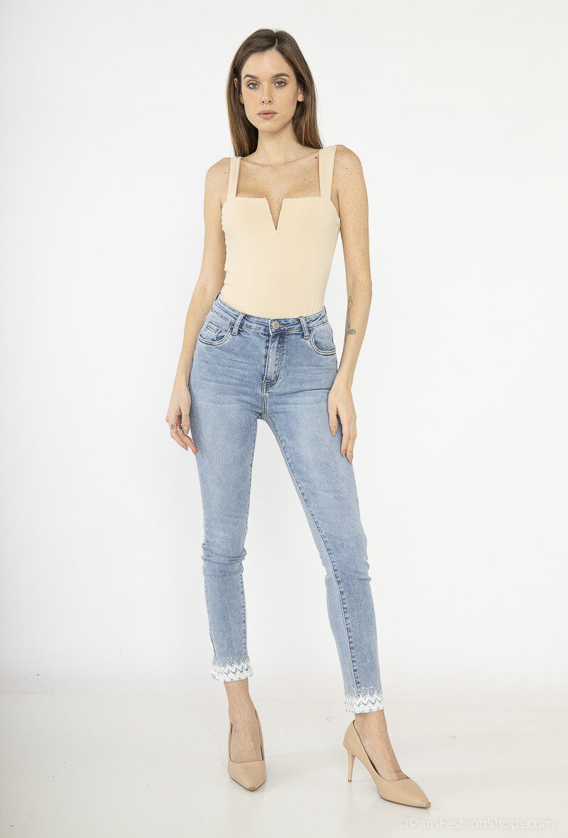 Großhändler DESTINA - Slim Jeans mit Knöchel bestickt