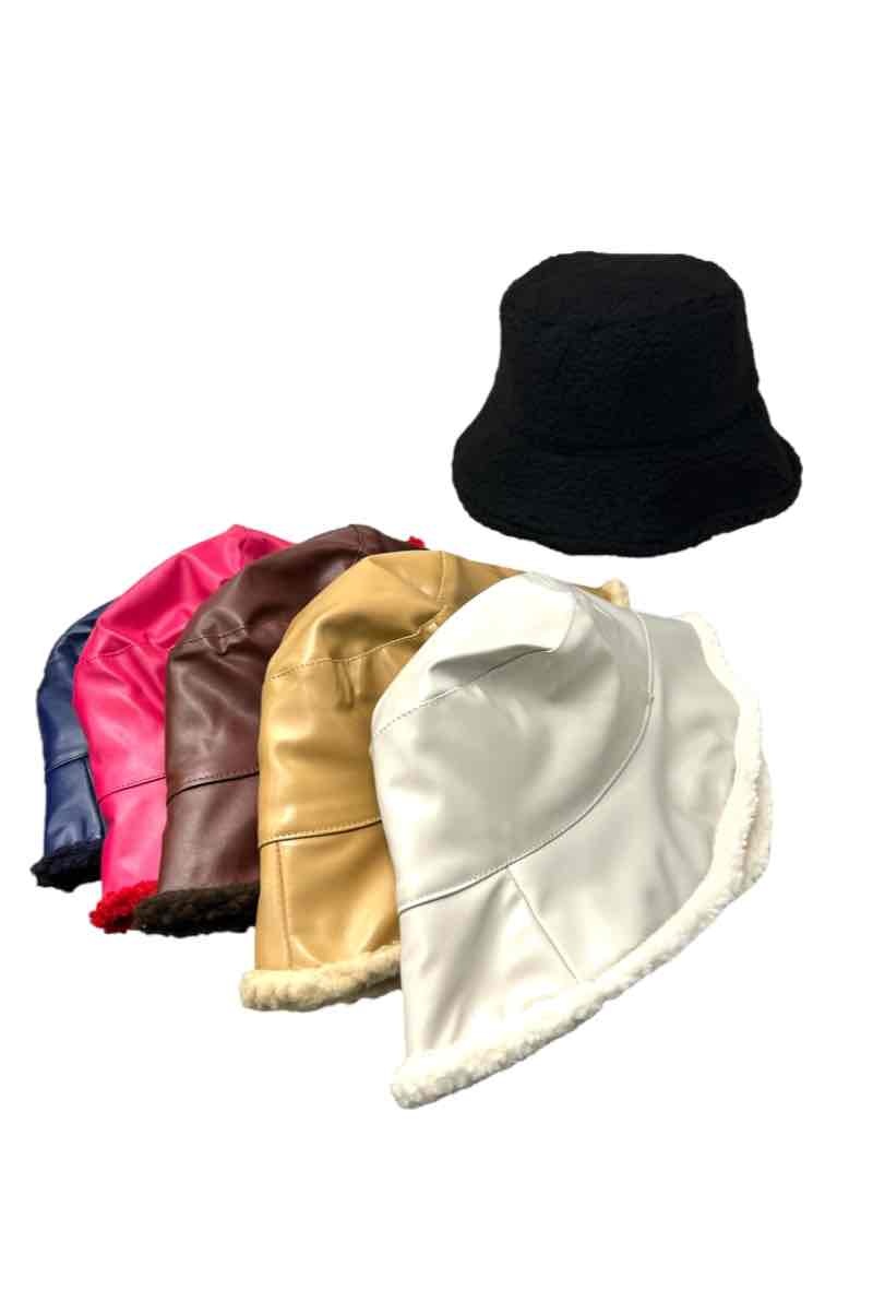 Grossiste DH DIFFUSION - Bob réversible en fausse fourrure sherpa et Imperméable