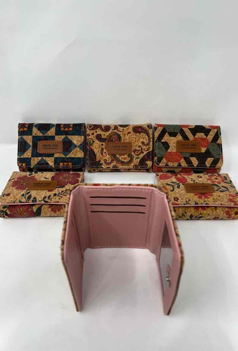 Mayorista DH DIFFUSION - Billeteras en materiales de corcho (imitación)