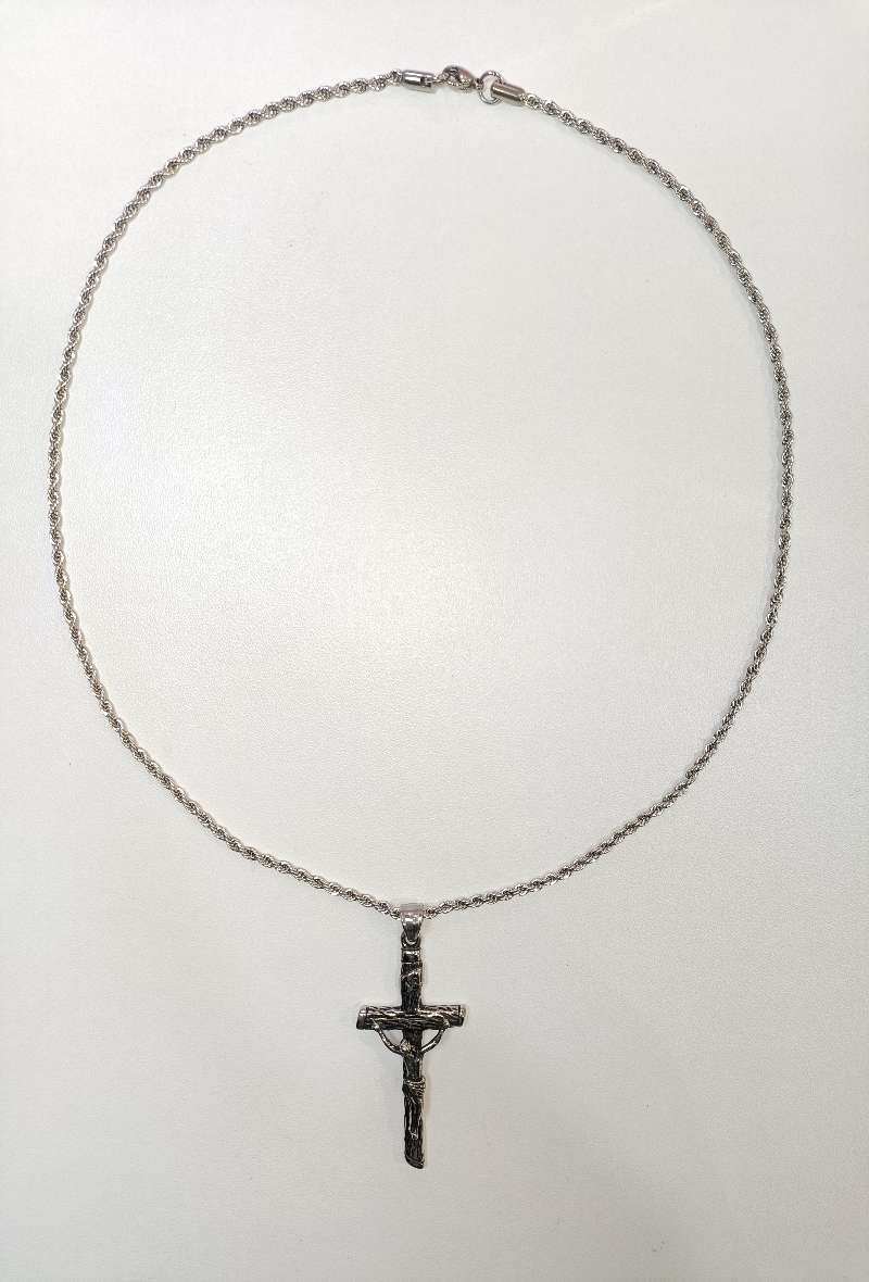 Grossiste Diamond - COLLIER ACIER CROIX JESUS