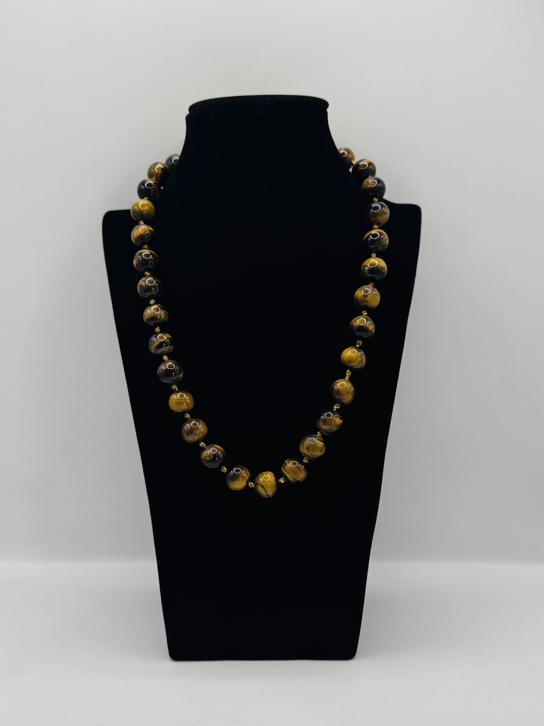 Grossiste Diamond - Collier œil de tigre boule rond