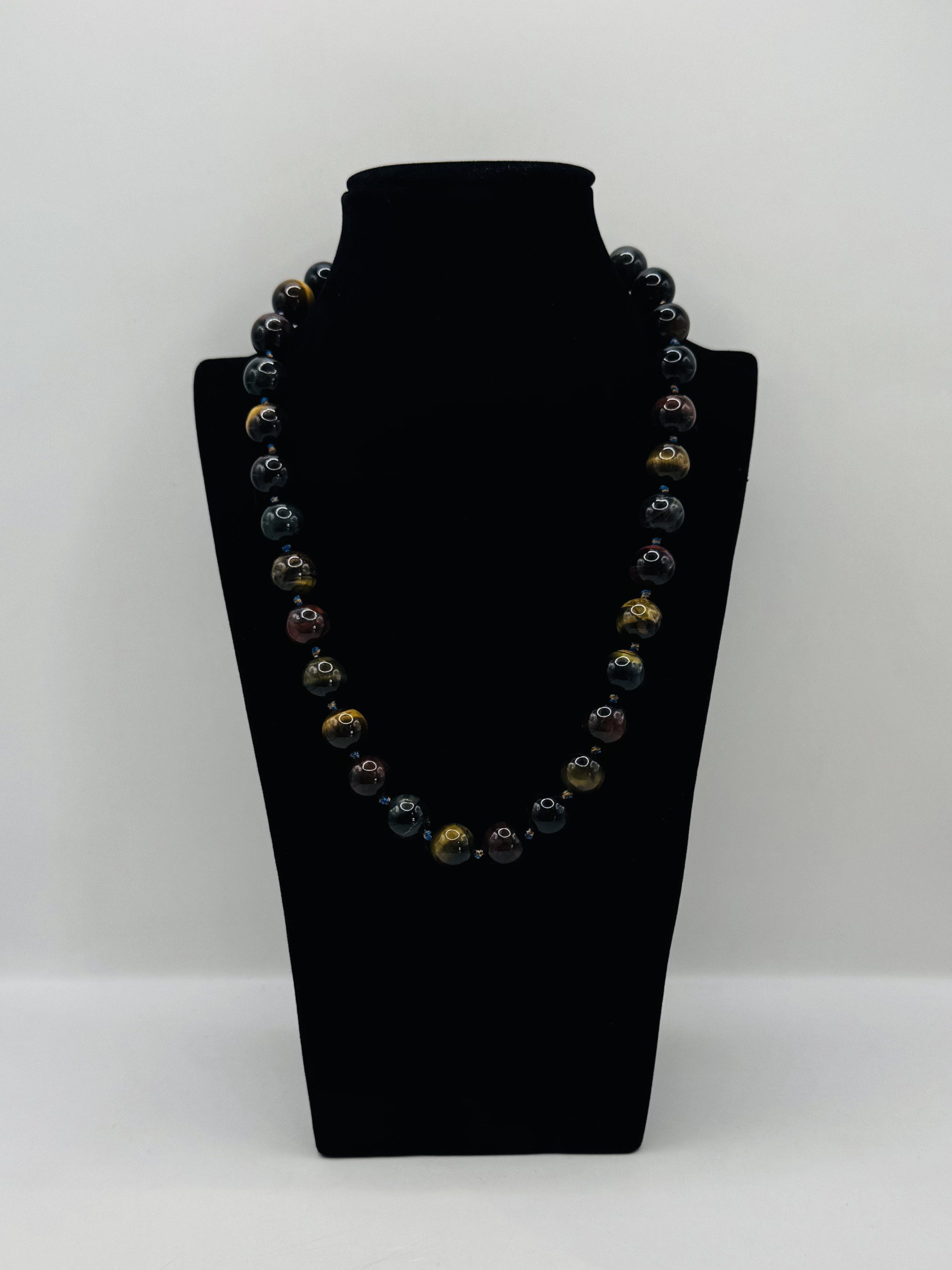 Grossiste Diamond - Collier 3 œil boule rond