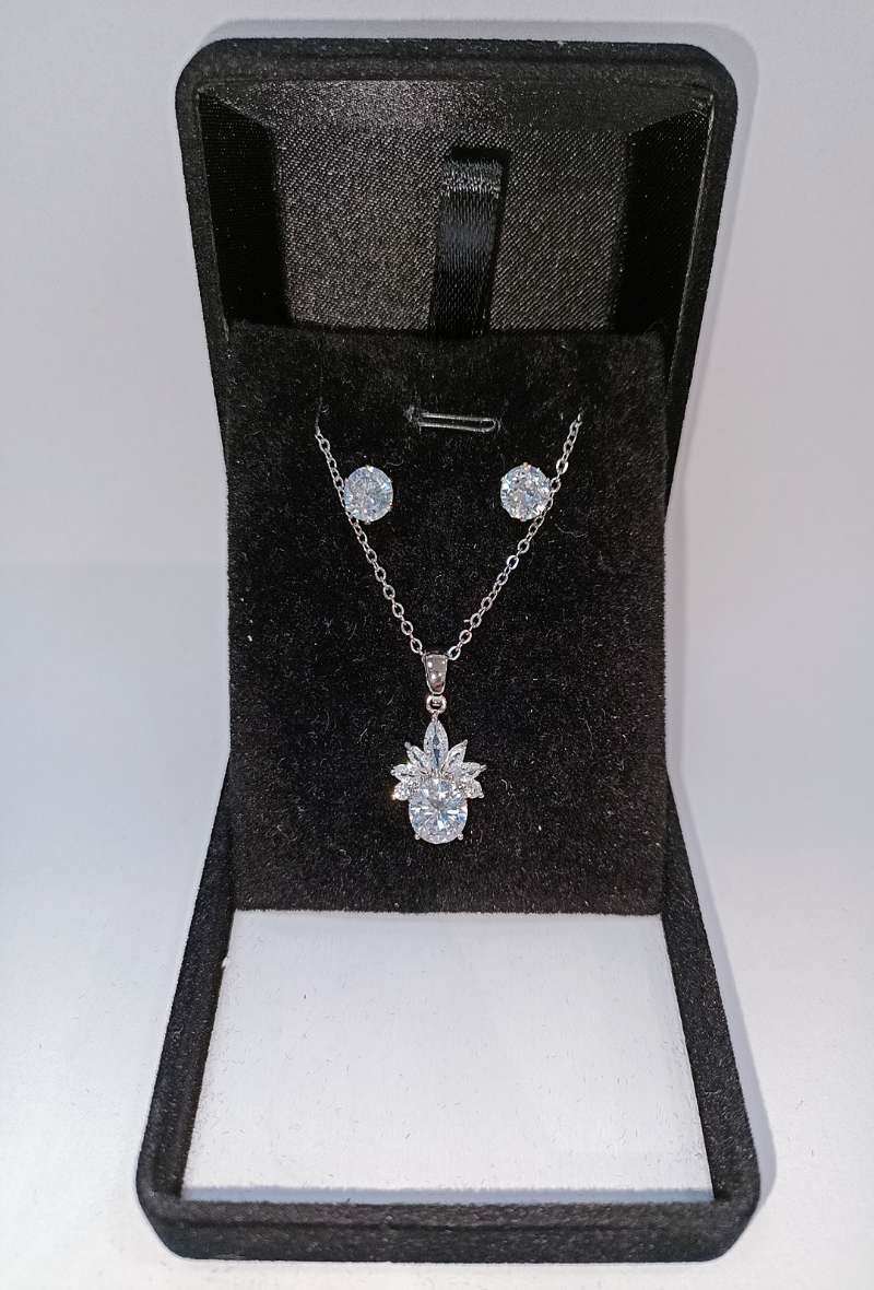 Grossiste Diamond - COFFRET ZIRCO COURONNE