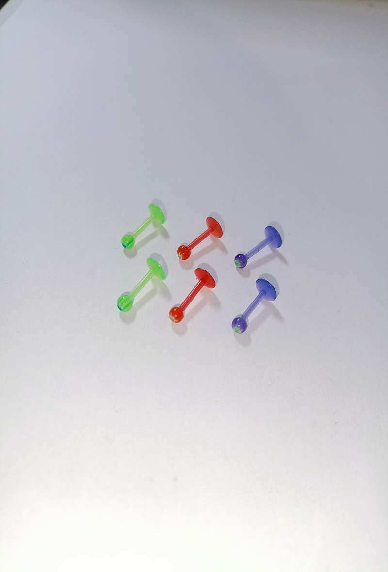 Grossiste Diamond - PIERCING LABRET BOULE PLASTIQUE FEUILLE DE CANNABIS
