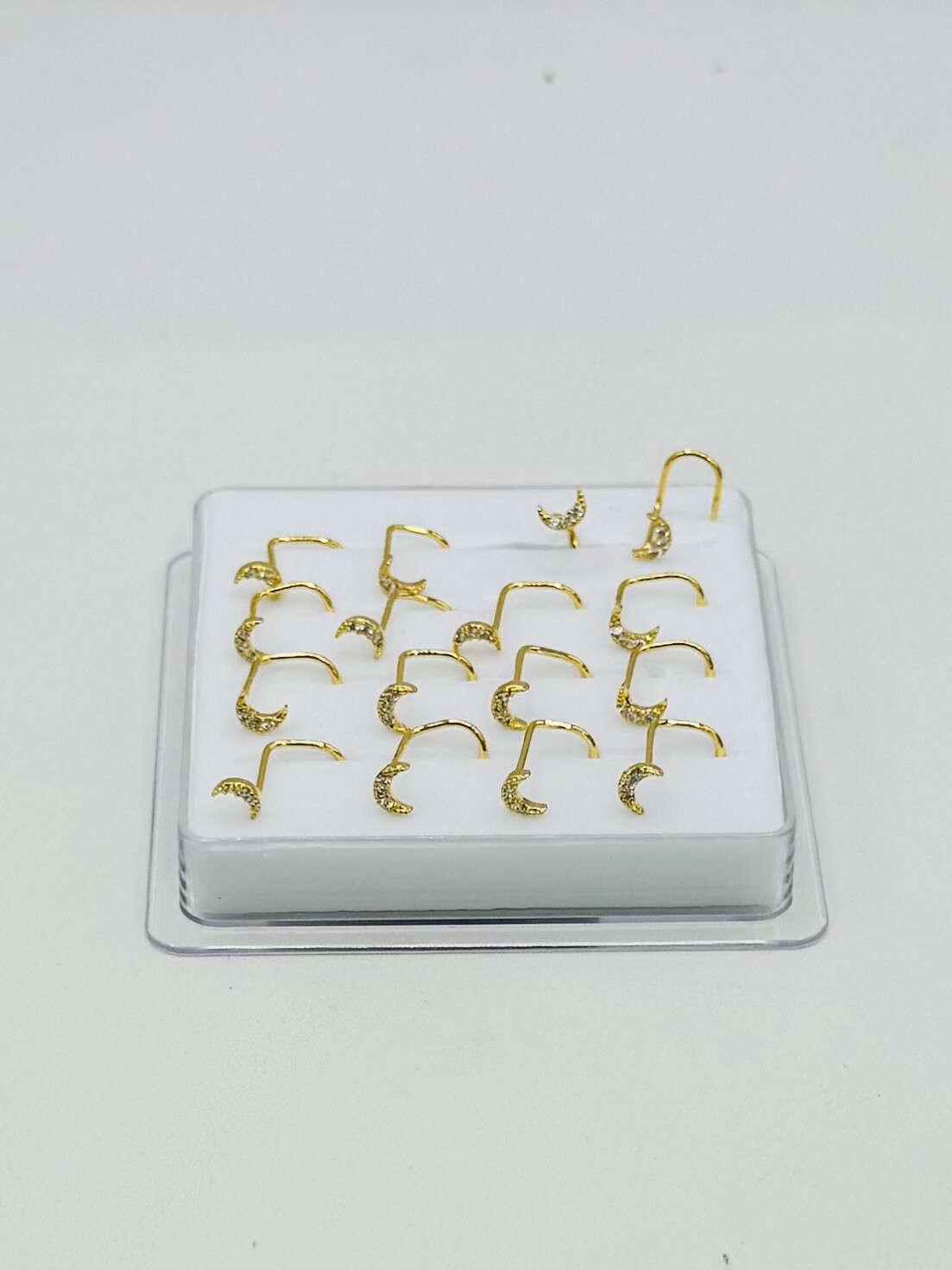 Großhändler Diamond - Mondhaken-Nasenpiercing mit Strasssteinen