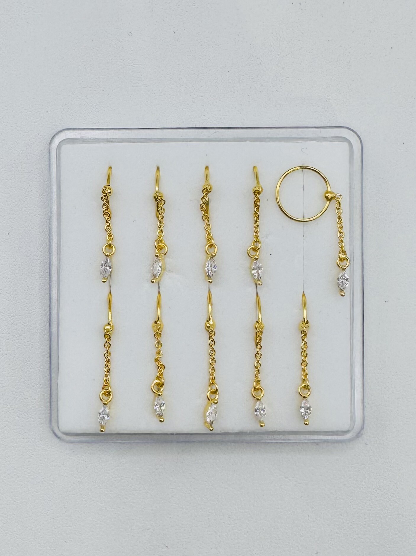 Großhändler Diamond - Nasenring-Piercing mit Kette und hängendem Zirkonium-Anhänger
