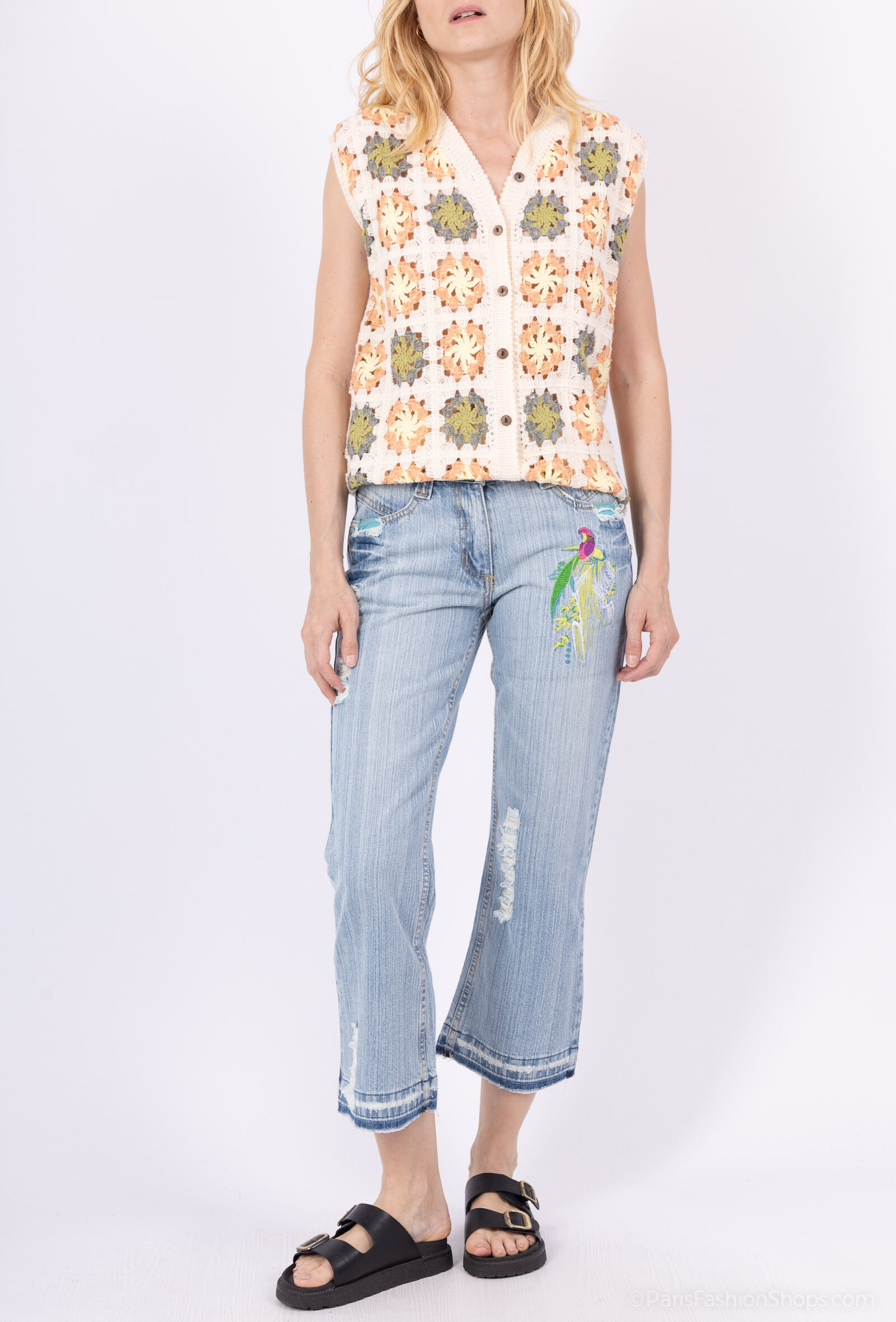 Grossista DIVA TEX DENIM - Jeans a gamba dritta 7/8 con ricami, lavaggio vintage, blu chiaro, 100% cotone
