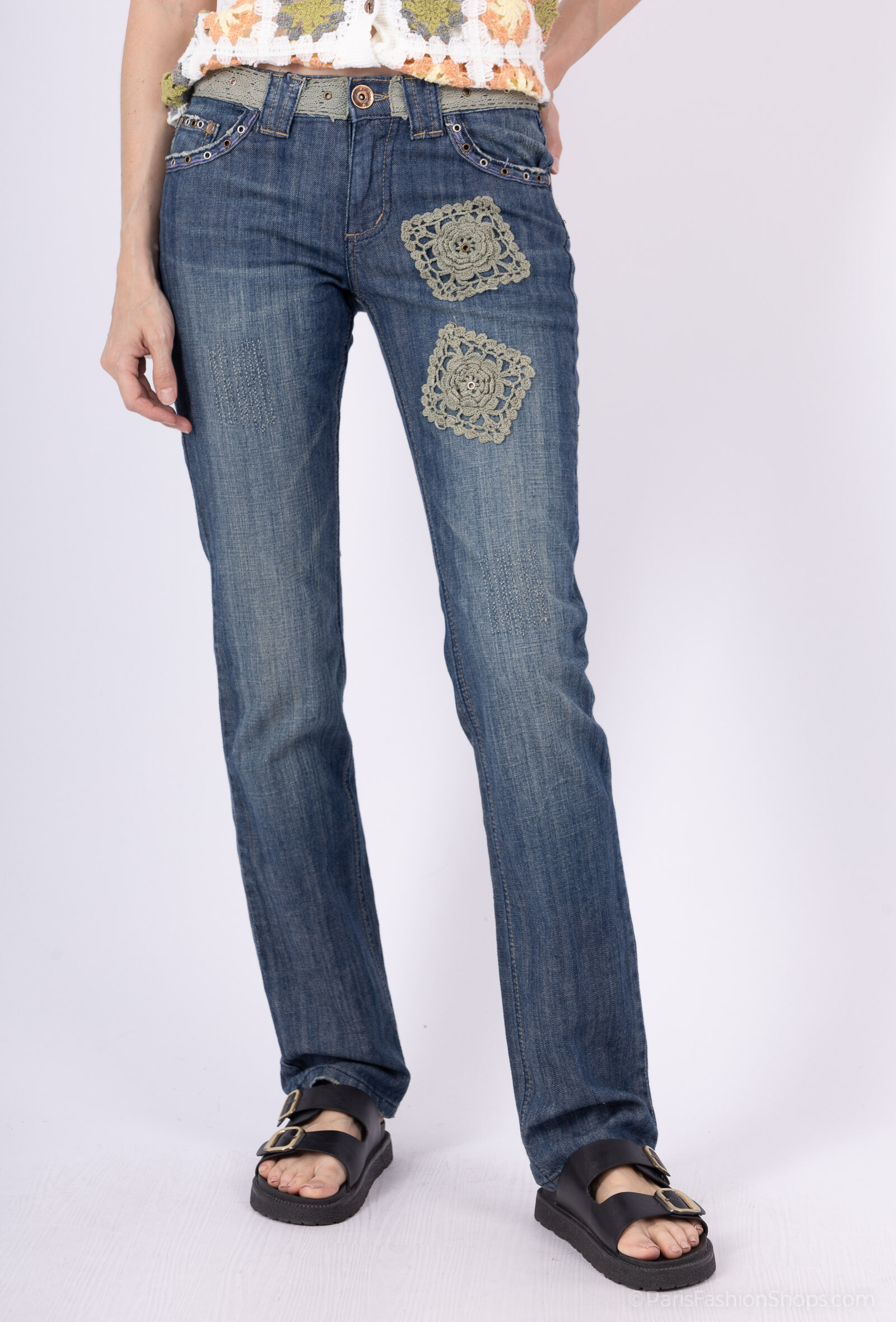 Grossista DIVA TEX DENIM - Jeans a gamba dritta con gancio, lavaggio stile vintage