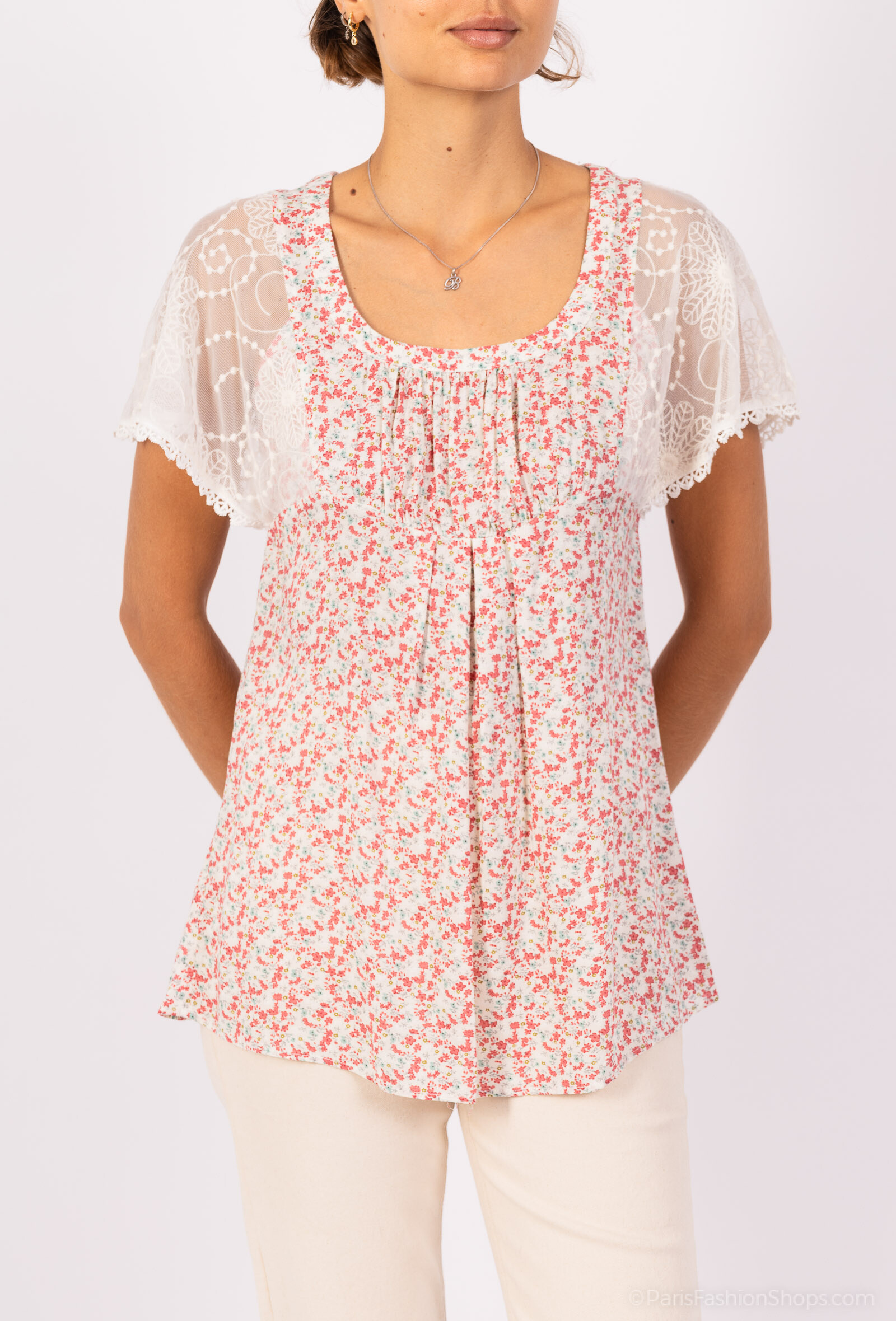 Wholesaler DIVA TEX - Flowy top with floral patterns