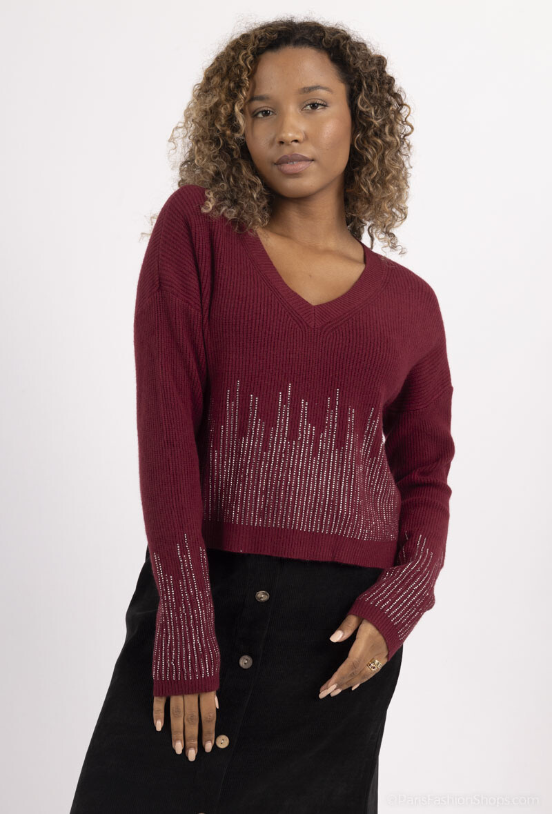 Wholesaler Dix-onze - V-neck sweater with rhinestones on the sleeves and bottom of the sweater
