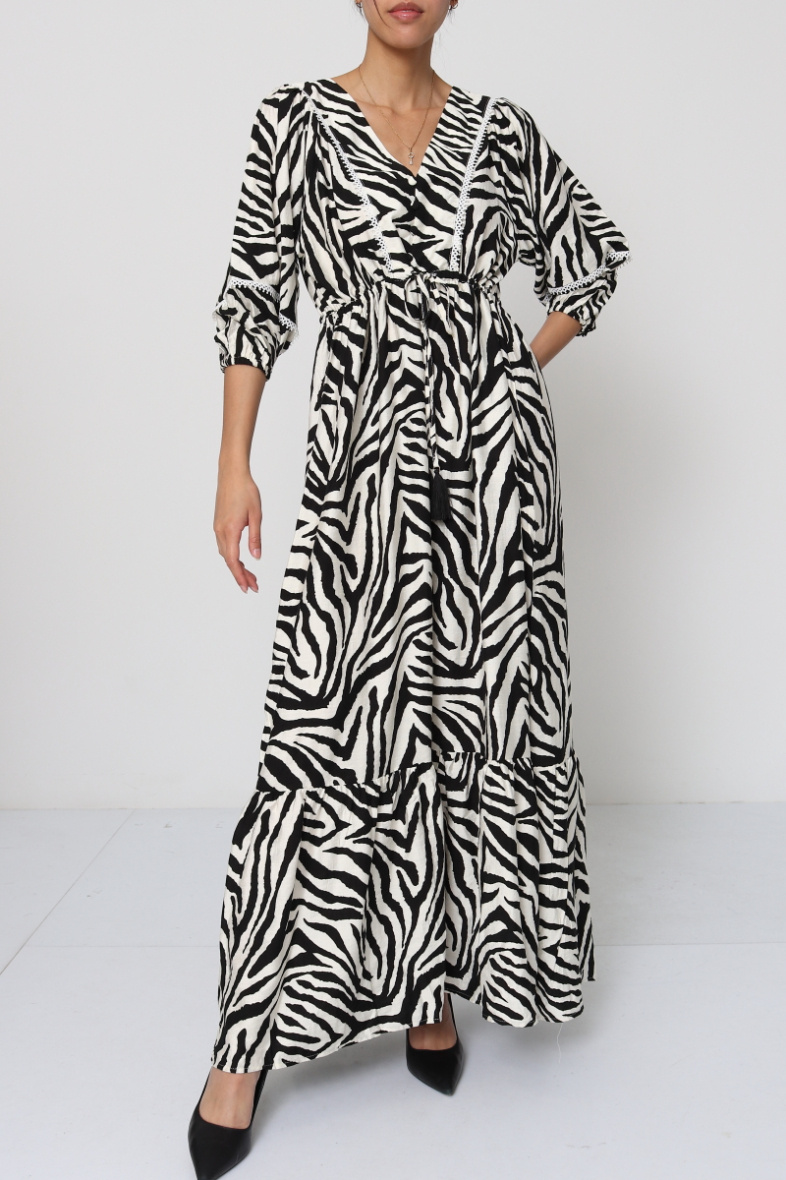Wholesaler Dix-onze - Maxi dress decorated with gold thread