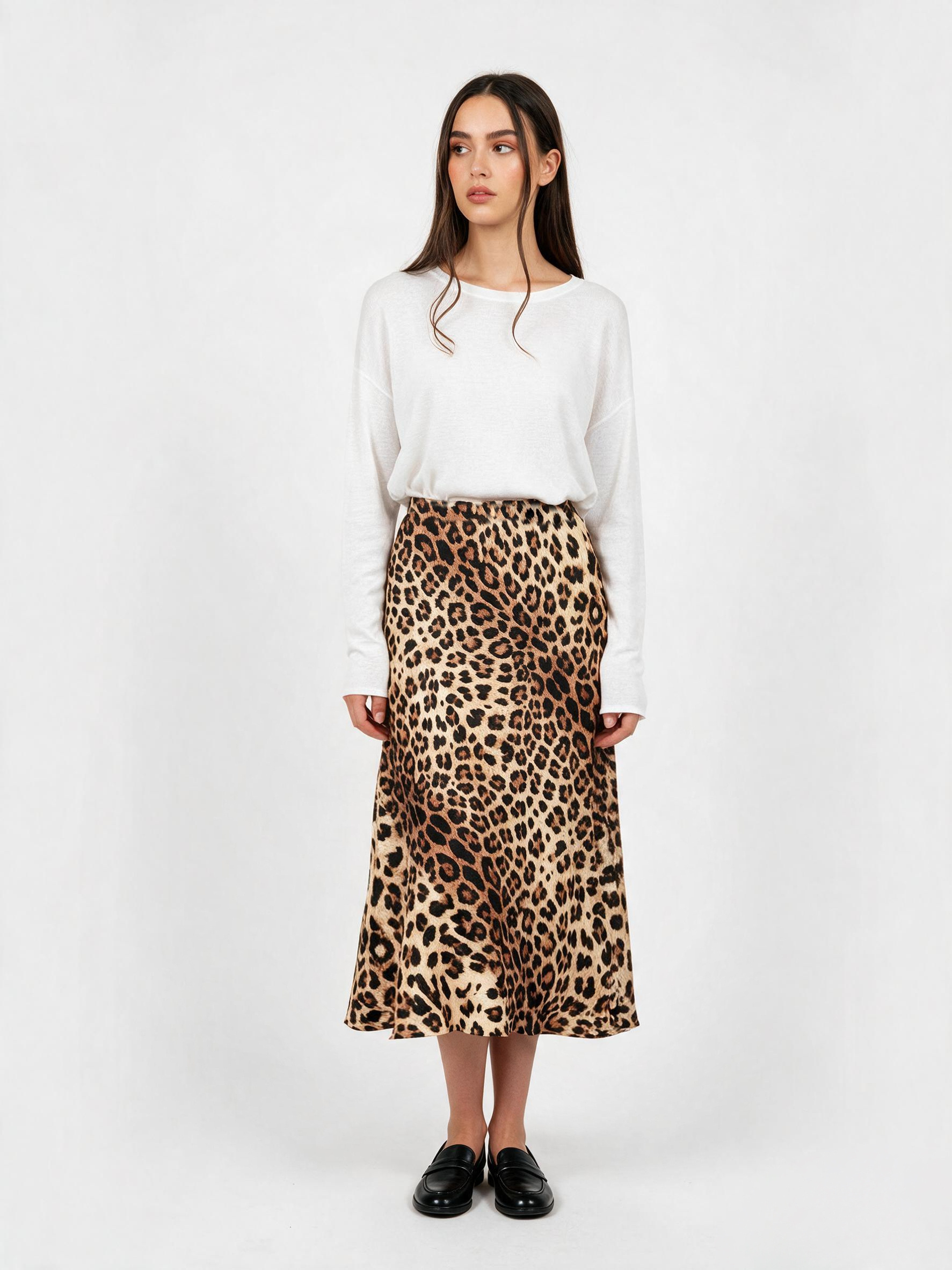 Wholesaler DOREMI - Long satin leopard print skirt