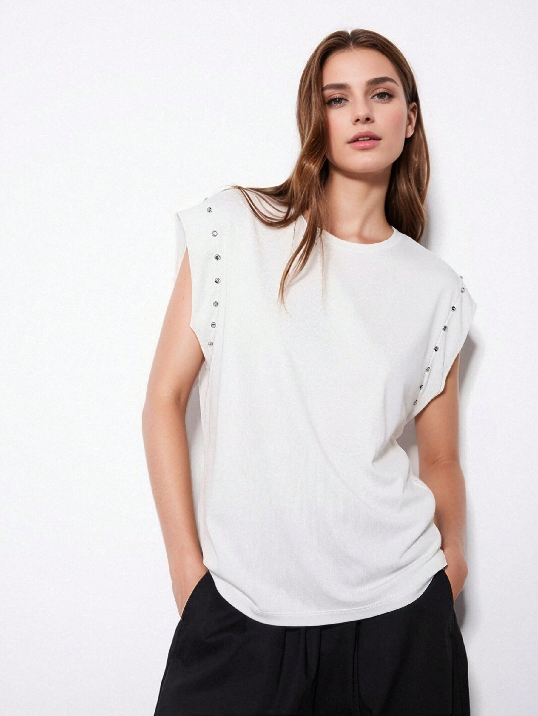 Wholesaler DOREMI - Oversized t-shirt with drop sleeves and studs
