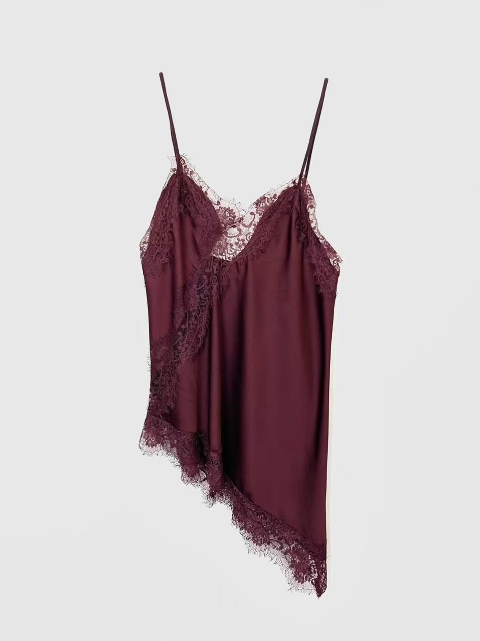 Grossiste DOREMI - TOP À BRETELLES EN SATIN ASYMÉTRIQUE