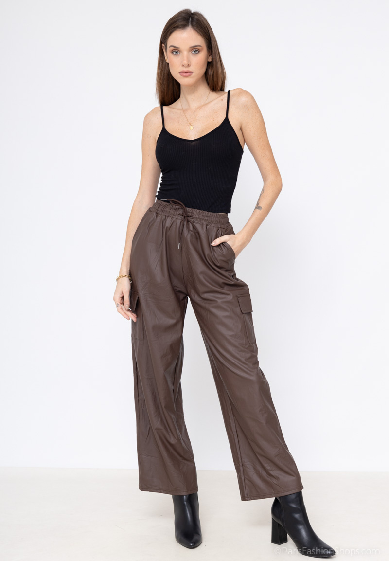 Wholesaler E.DIVA - Straight split faux leather pants
