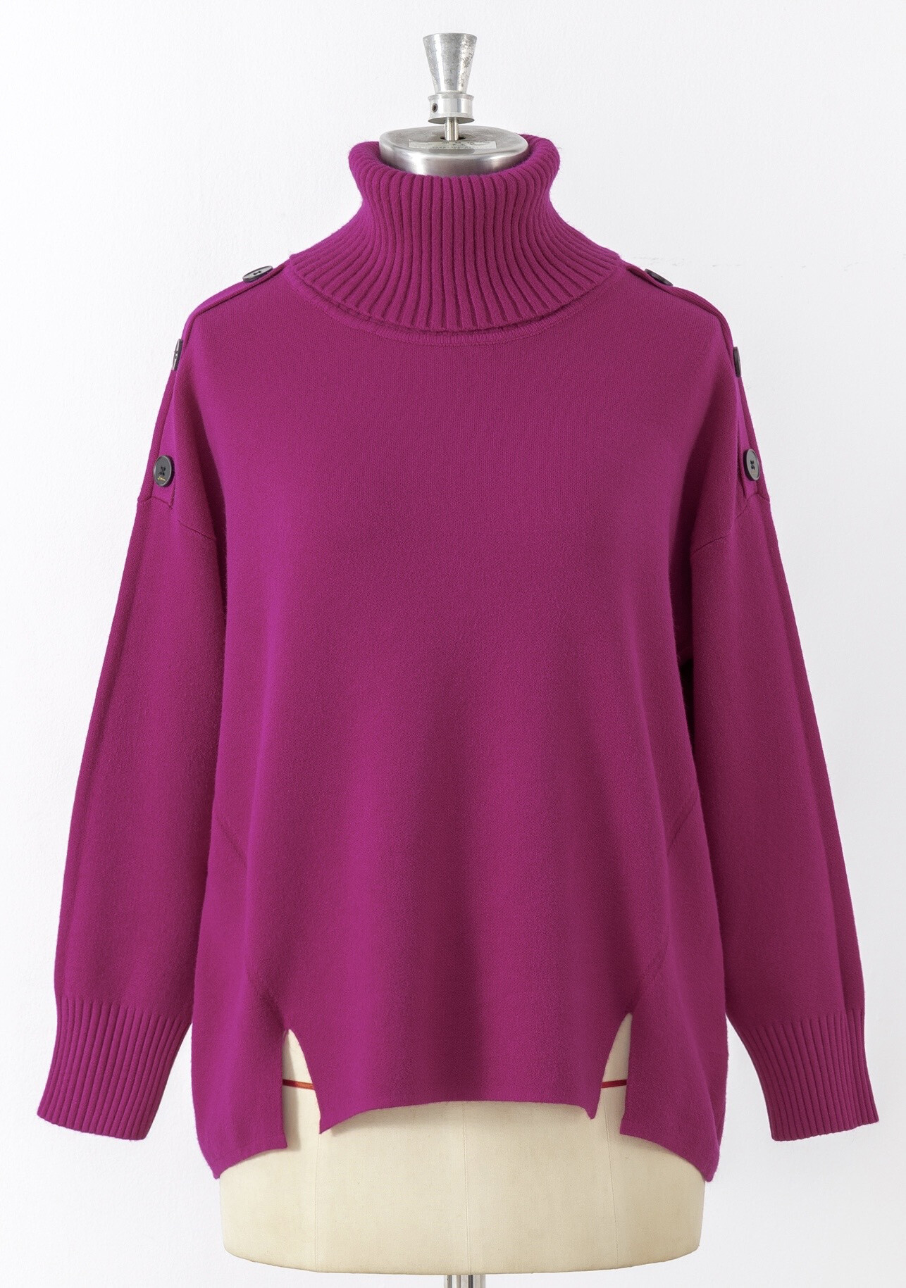 Wholesaler E.DIVA - Oversized turtleneck with buttons