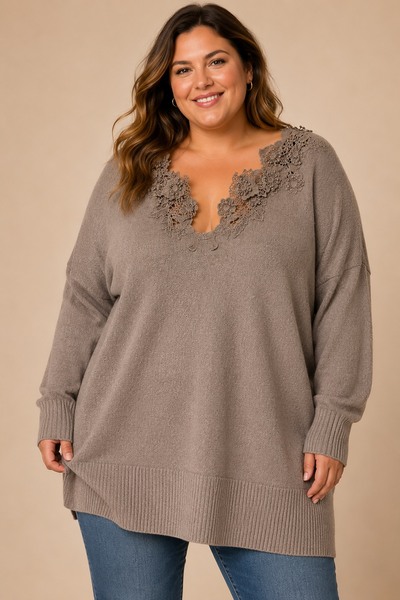 Grossista E&F - Maglione con colletto in pizzo Grossista E&F - Maglione con colletto in pizzo