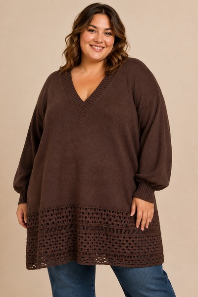 Grossista E&F - MAGLIONE CON MANICHE LEGGERMENTE A SBUFFO E PIZZO SUL FONDO Grossista E&F - MAGLIONE CON MANICHE LEGGERMENTE A SBUFFO E PIZZO SUL FONDO