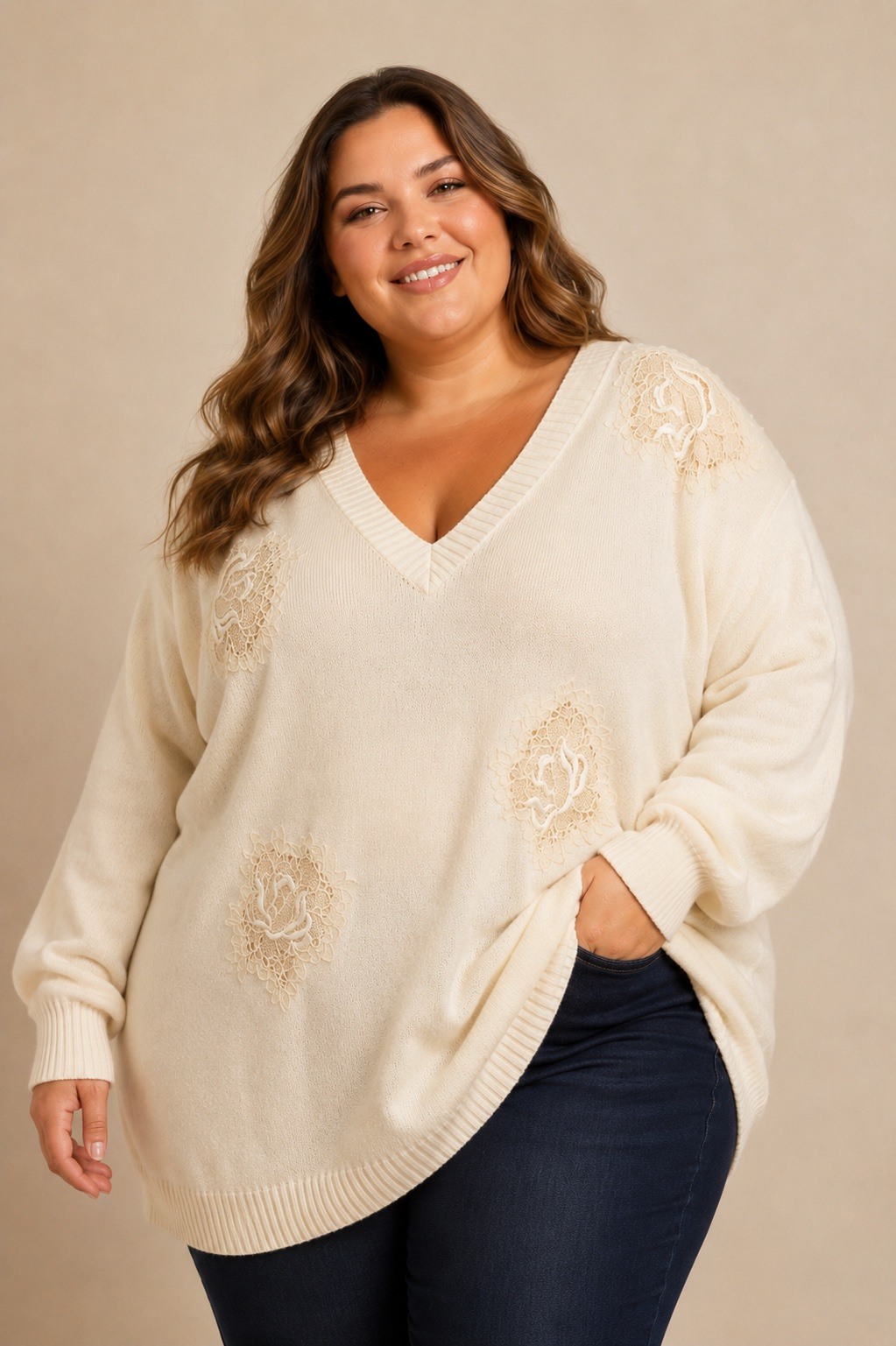 Grossiste E&F - PULL VALENTINE AVEC DES DENTELLE EN FLEURS