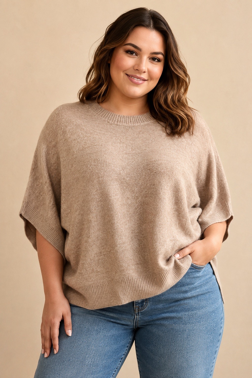Grossiste E&F - PULL COURTE SANS MANCHE