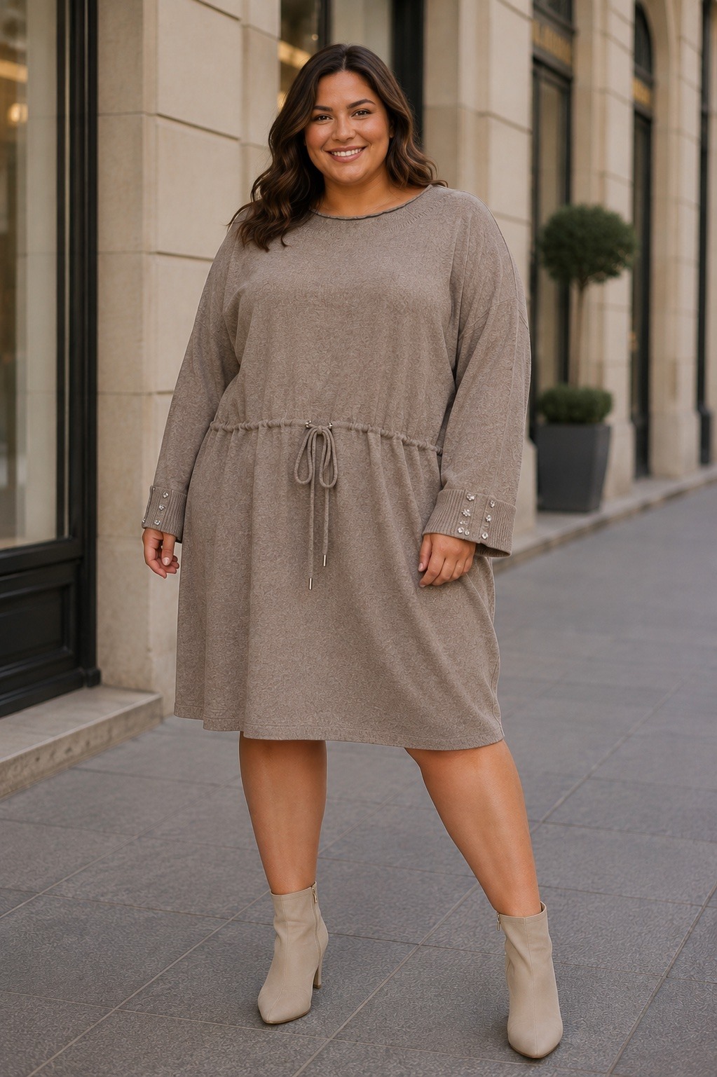 Wholesaler E&F - EMMA SWEATER DRESS WITH A CINCHED WAIST