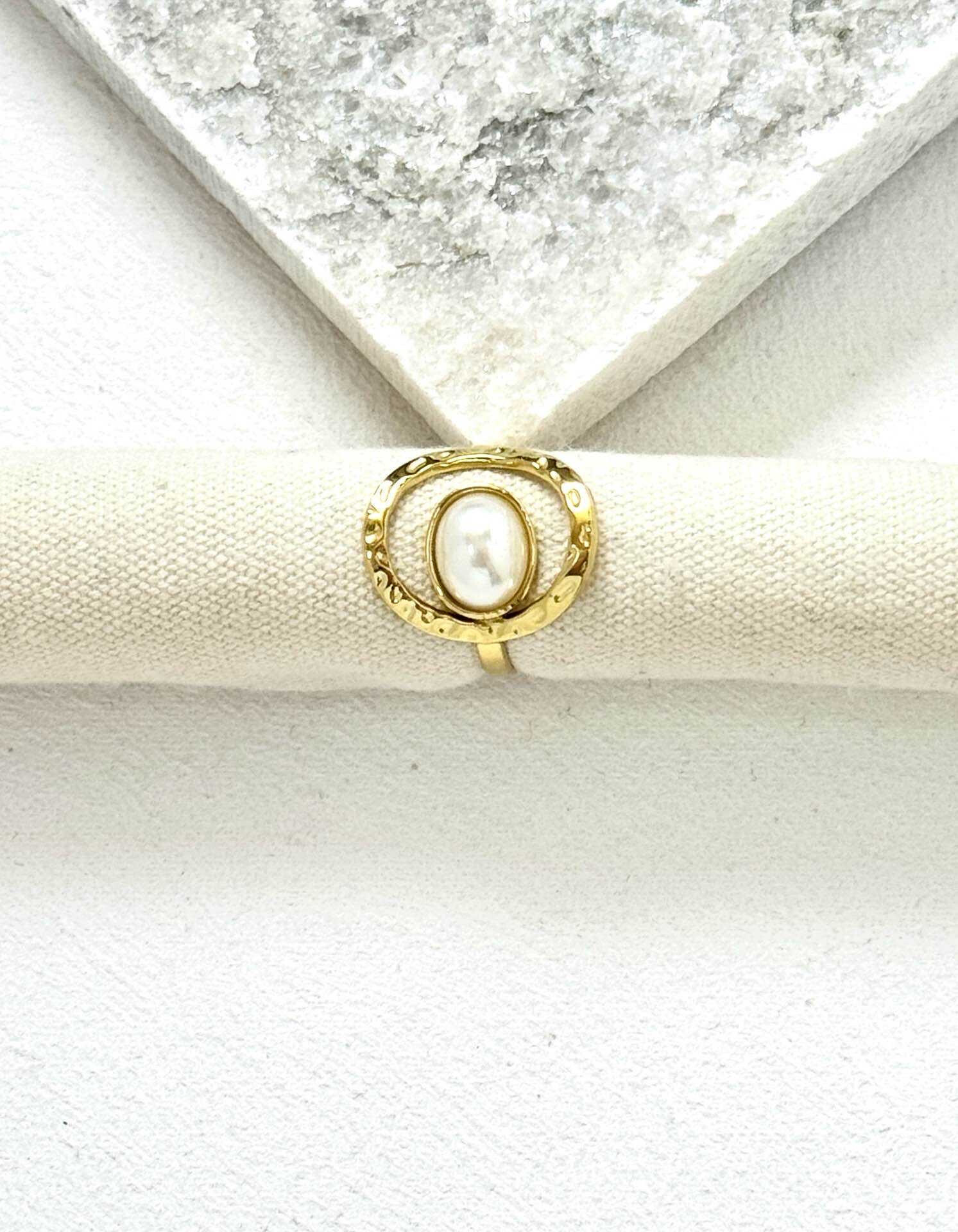 Grossista Eclador Bijoux - Anello in acciaio inossidabile, con motivi floreali, misura regolabile.