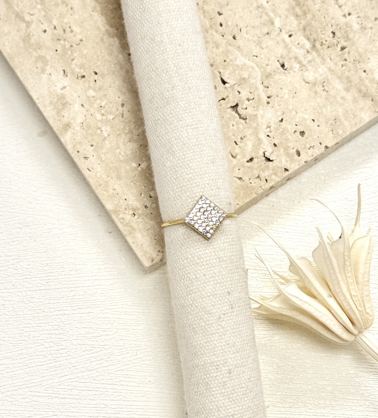 Mayorista Eclador Bijoux - Anillo de acero inoxidable para mujer.